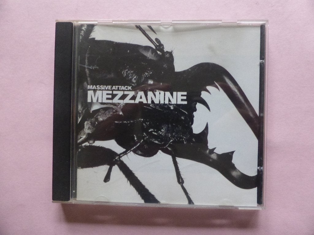 Massive Attack "Mezzanine" Rock CD, Ophalen of Verzenden, Gebruikt, Poprock