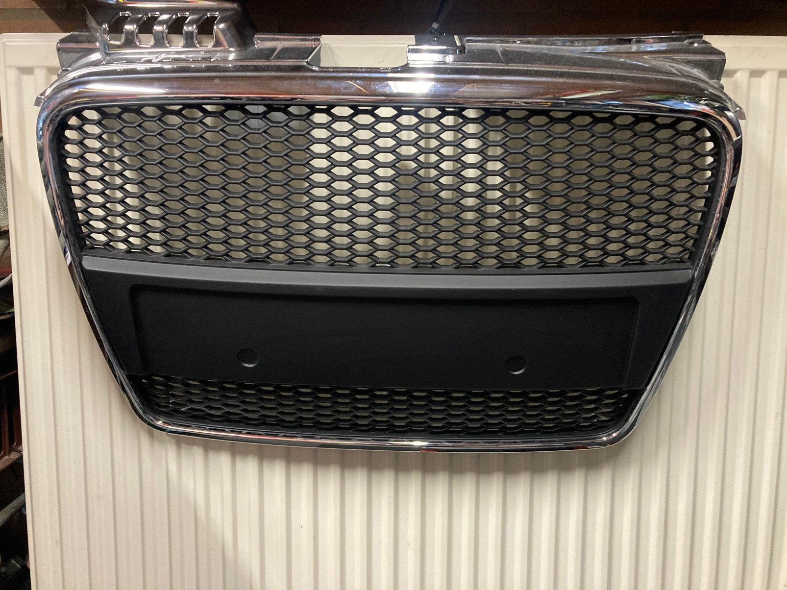 Audi A4B7 gril RS look, Ophalen, Voor, Nieuw, Audi