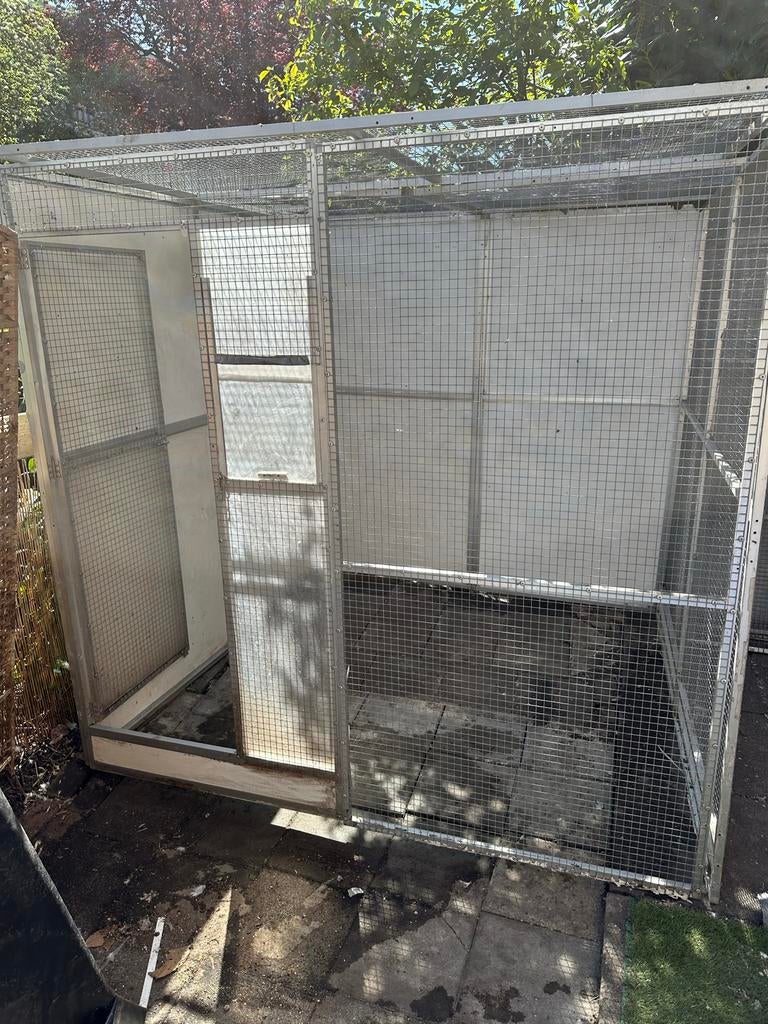 Duiven hokken en kooien 200x200 cm, Dieren en Toebehoren, Ophalen of Verzenden, Zo goed als nieuw, Hout, Broedkooi of Kweekkooi