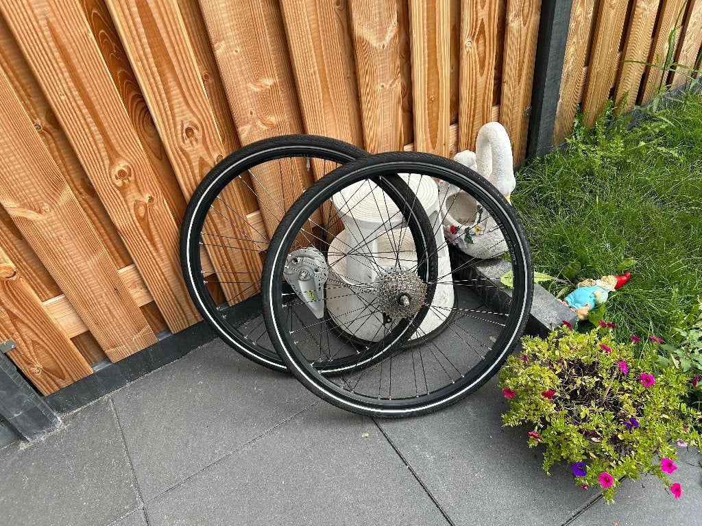 Set Wielen 28 inch achterwiel 9 cassette versne. rollerbrake, Wiel, Gebruikt, Shimano 9 cassette rollerbreaks, Ophalen of Verzenden