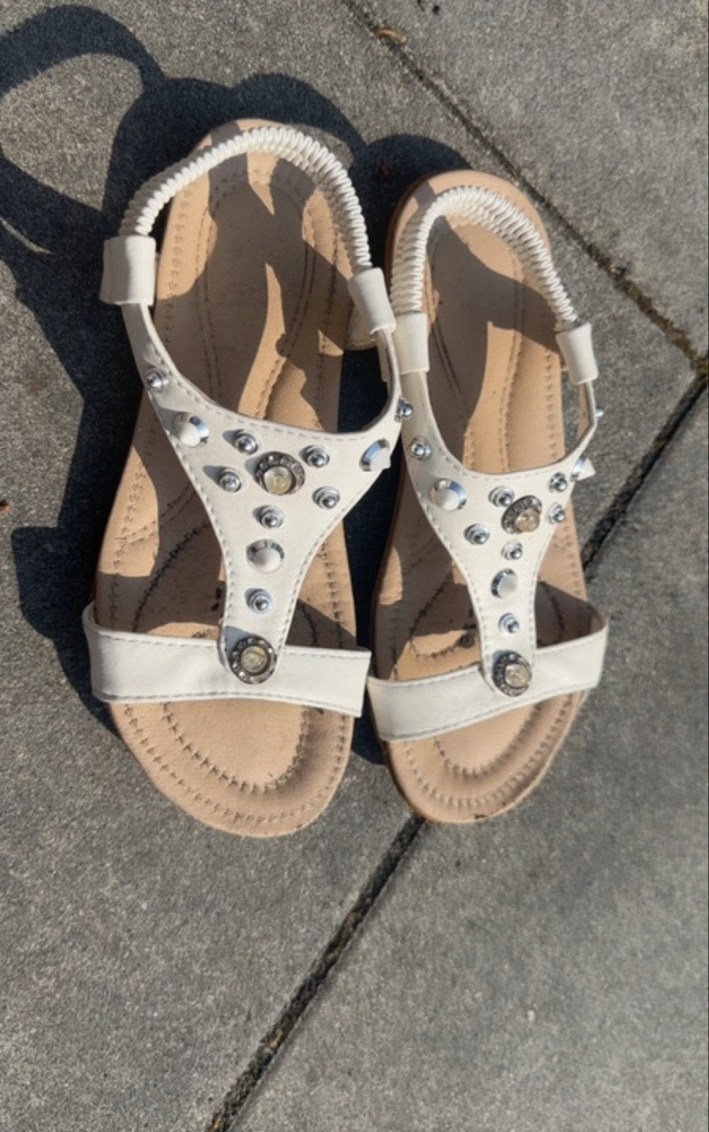 Witte sandalen met studs - Maat 37, Wit, Gedragen, Sandalen of Muiltjes, Ophalen of Verzenden