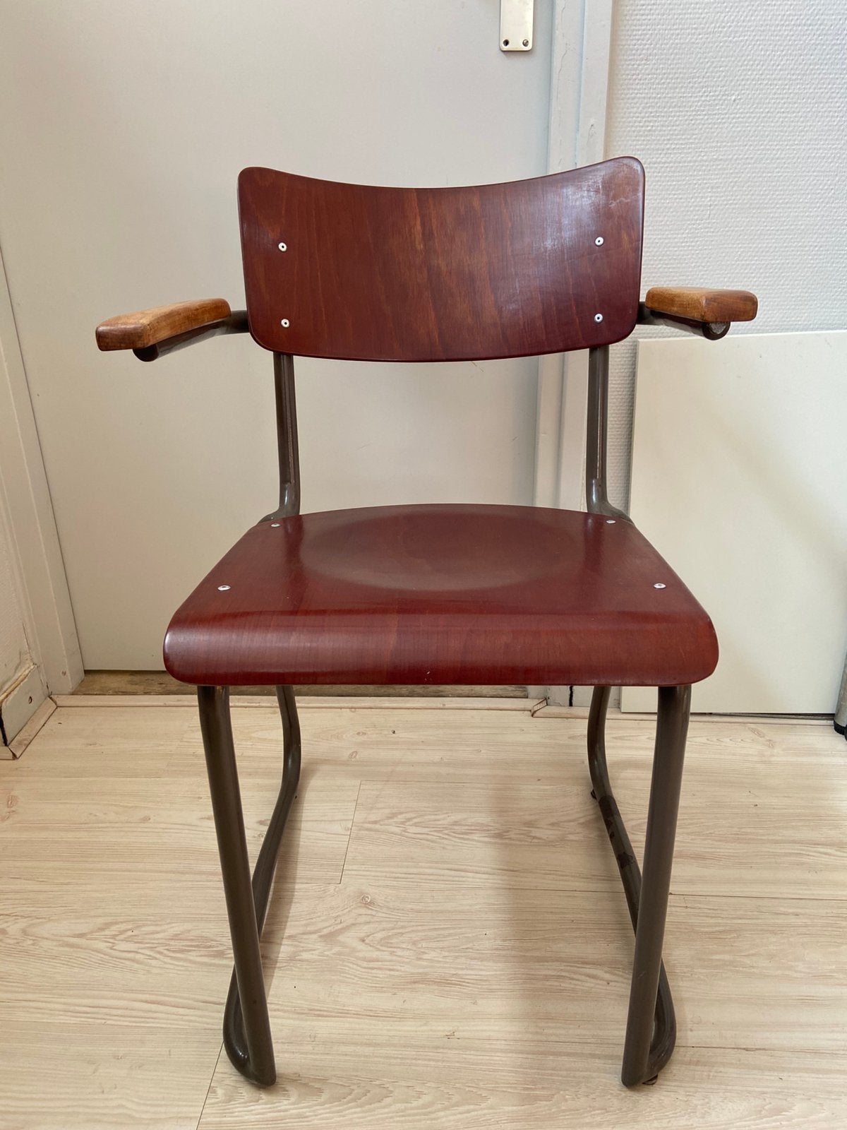 Stapelstoelen, Ophalen, Gebruikt, Bruin, Vier