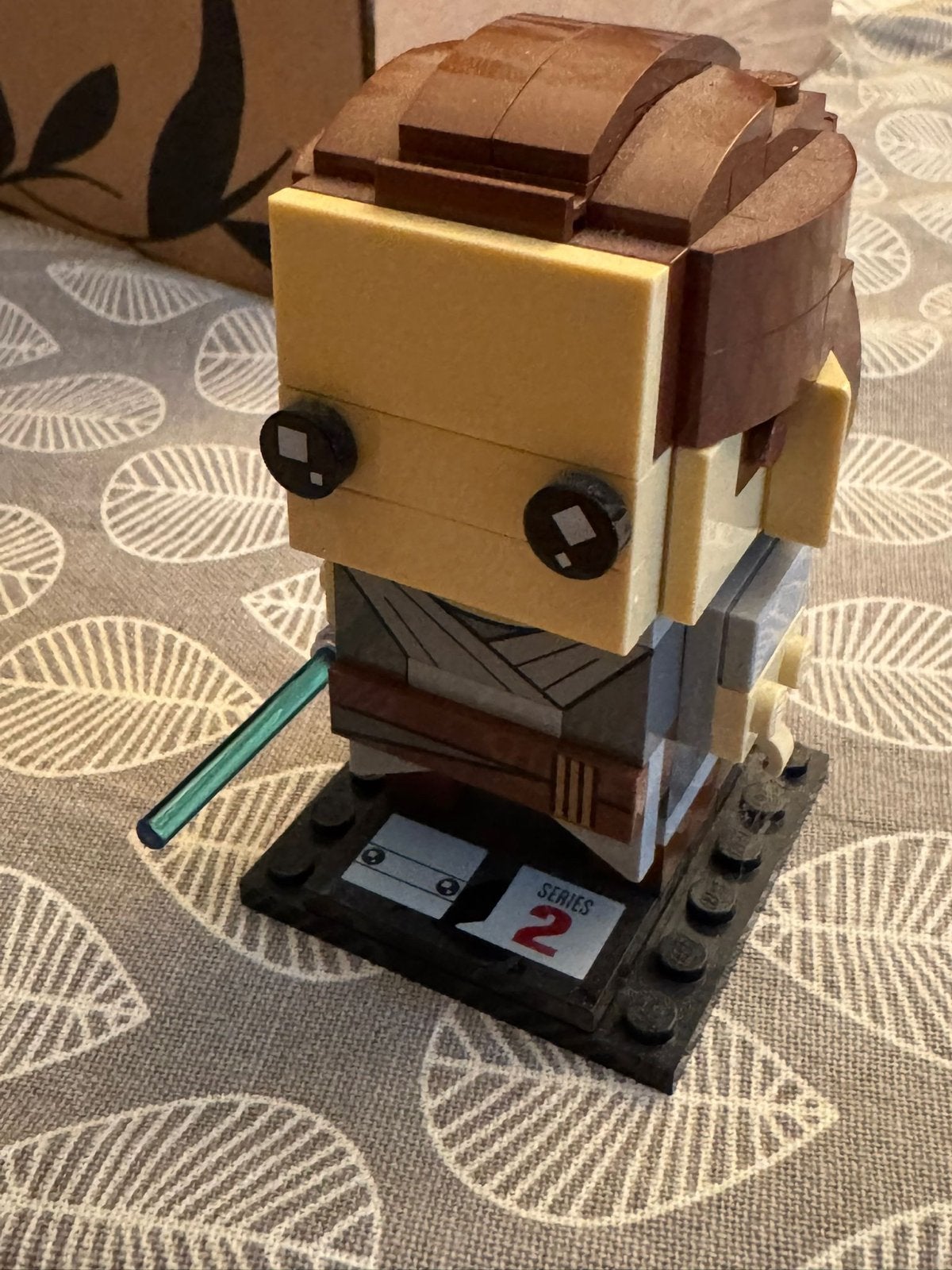 Lego Brickheadz Rey - 41602 (Zonder doos en handleiding), Ophalen of Verzenden, Zo goed als nieuw, Actiefiguurtje