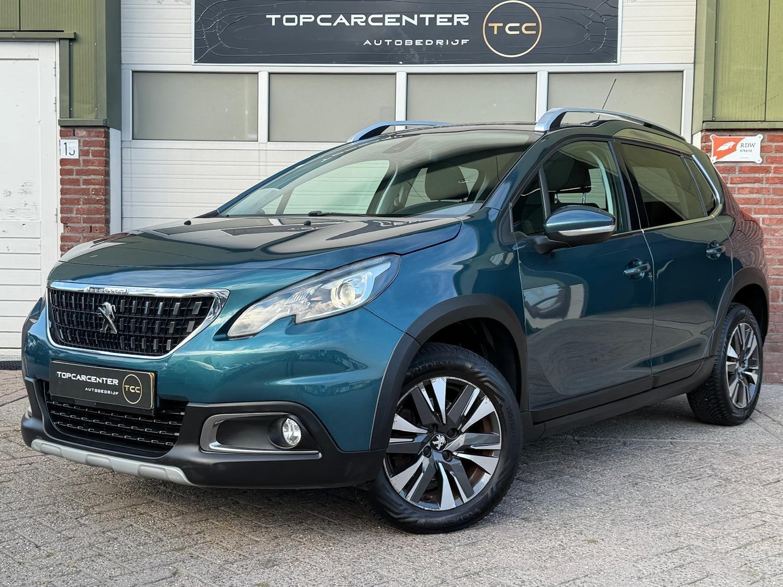 Peugeot 2008 1.2 Allure/PANO/TREKH/NAVI/PARKS/CRUISE/APK/NAP, Voorwielaandrijving, Euro 6, Origineel Nederlands, Bedrijf