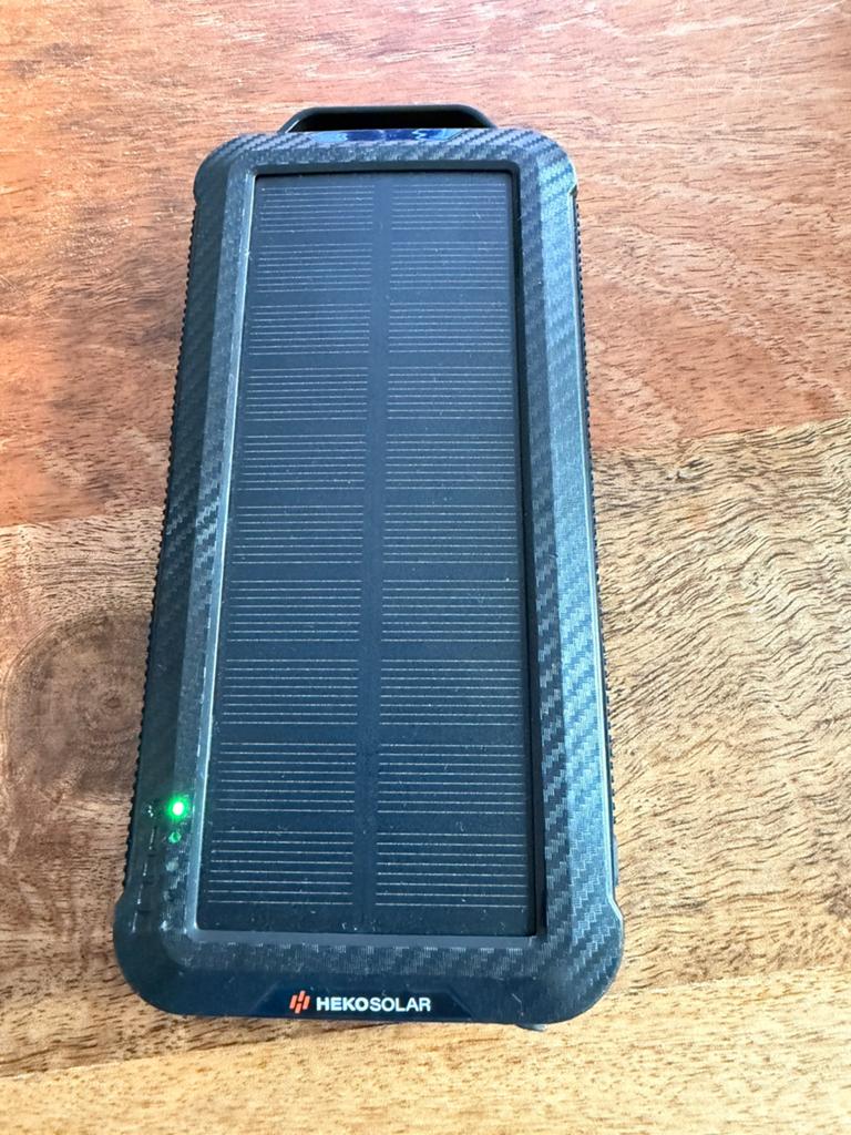 Heko Solar Powerbank, Ophalen of Verzenden, Zo goed als nieuw