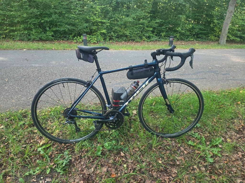 Trek Domane AL2 56cm, 28 inch, Velgrem, Aluminium, Zo goed als nieuw