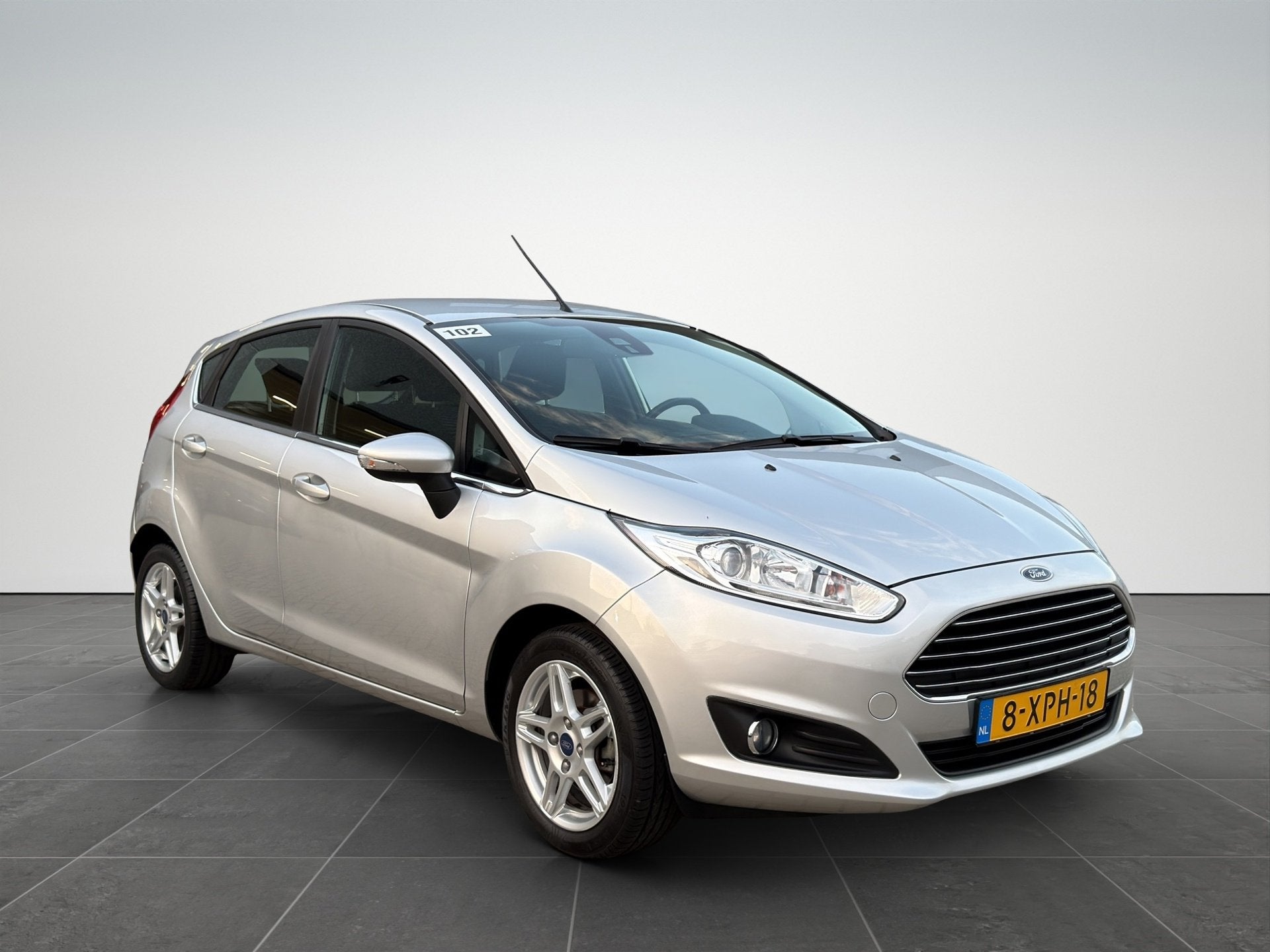 Ford Fiesta 1.0 EcoBoost Titanium Automaat Airco Cruise Navi, Auto's, 101 pk, Bedrijf, Zilver of Grijs, 560 kg