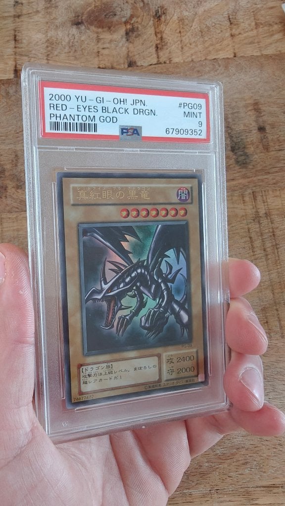 Red-Eyes Black Dragon 2000 JPN PSA 9 Yu-Gi-Oh! PG09, Hobby en Vrije tijd, Ophalen of Verzenden, Zo goed als nieuw, Losse kaart