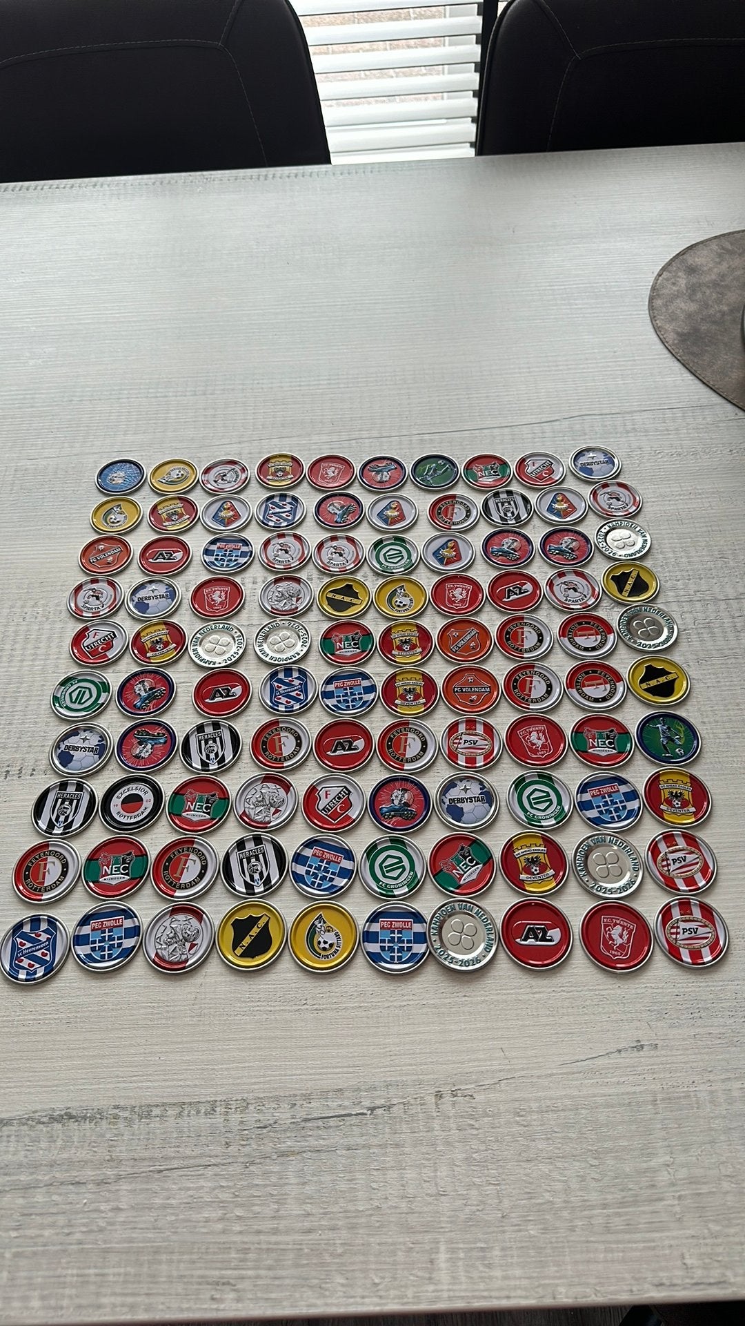 100 Eredivisie Verzamelmunten - Plus, Ophalen of Verzenden