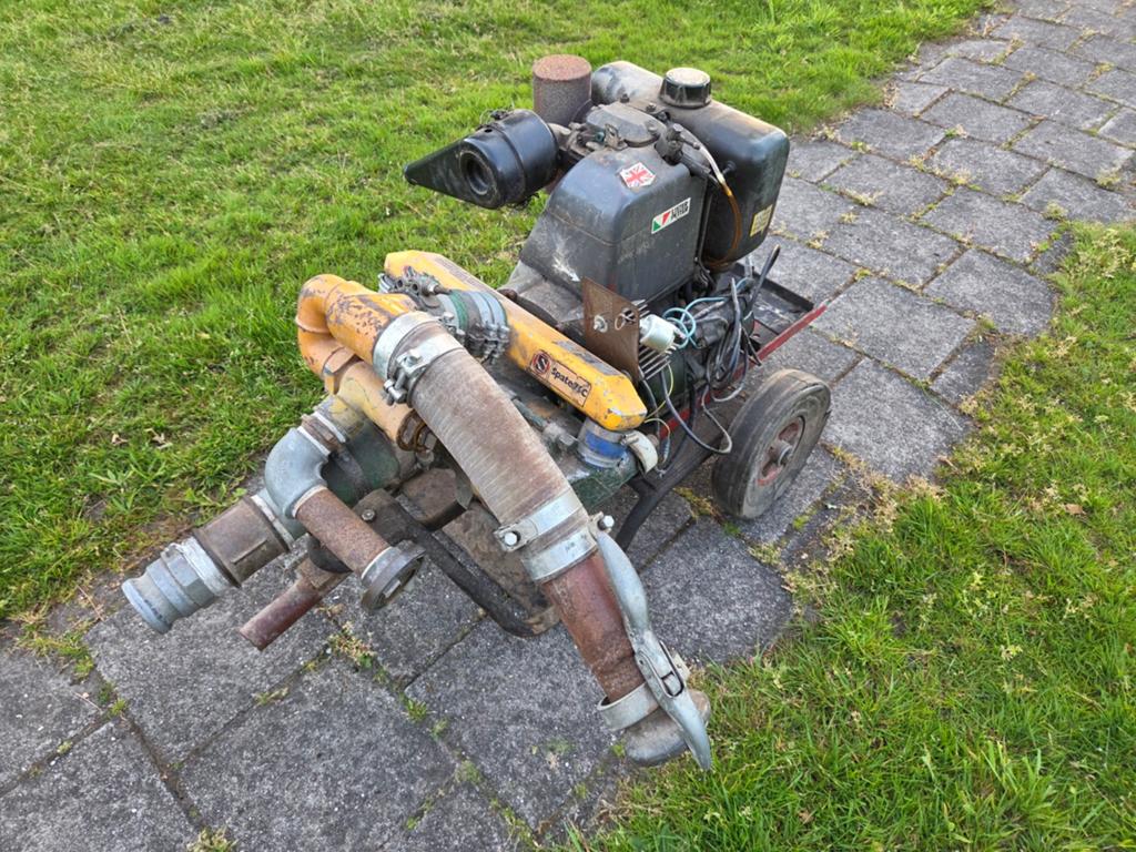 Selwood vuilwaterpomp waterpomp pomp - met 1 cilinder diesel, Doe-het-zelf en Verbouw, Motoren, Ophalen, Gebruikt, Dieselmotor