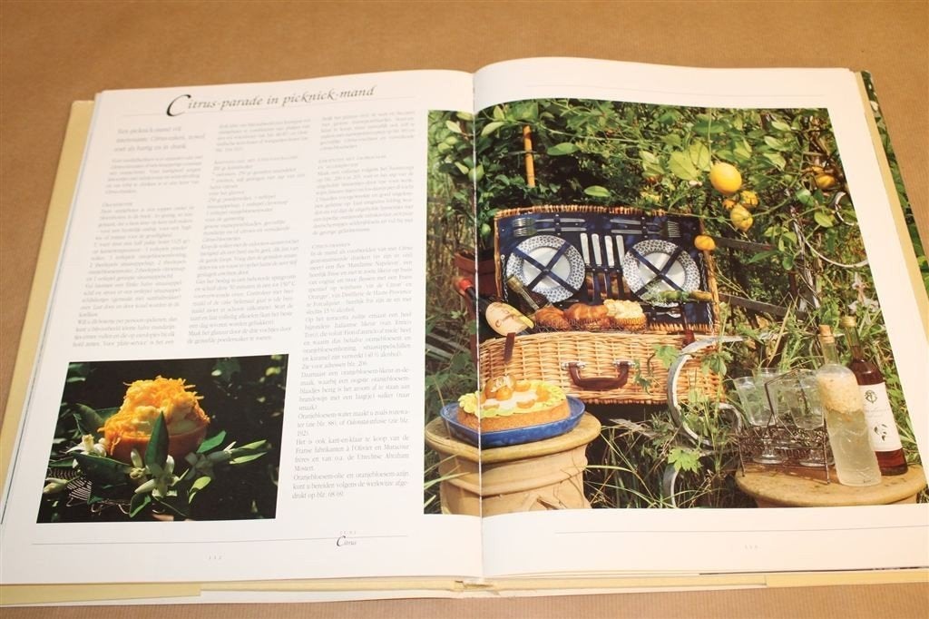 De Smaak Van Bloemen — De Kunst Van Koken Met Bloemen, Boeken, Kookboeken, Ophalen of Verzenden, Gelezen, Azië en Oosters