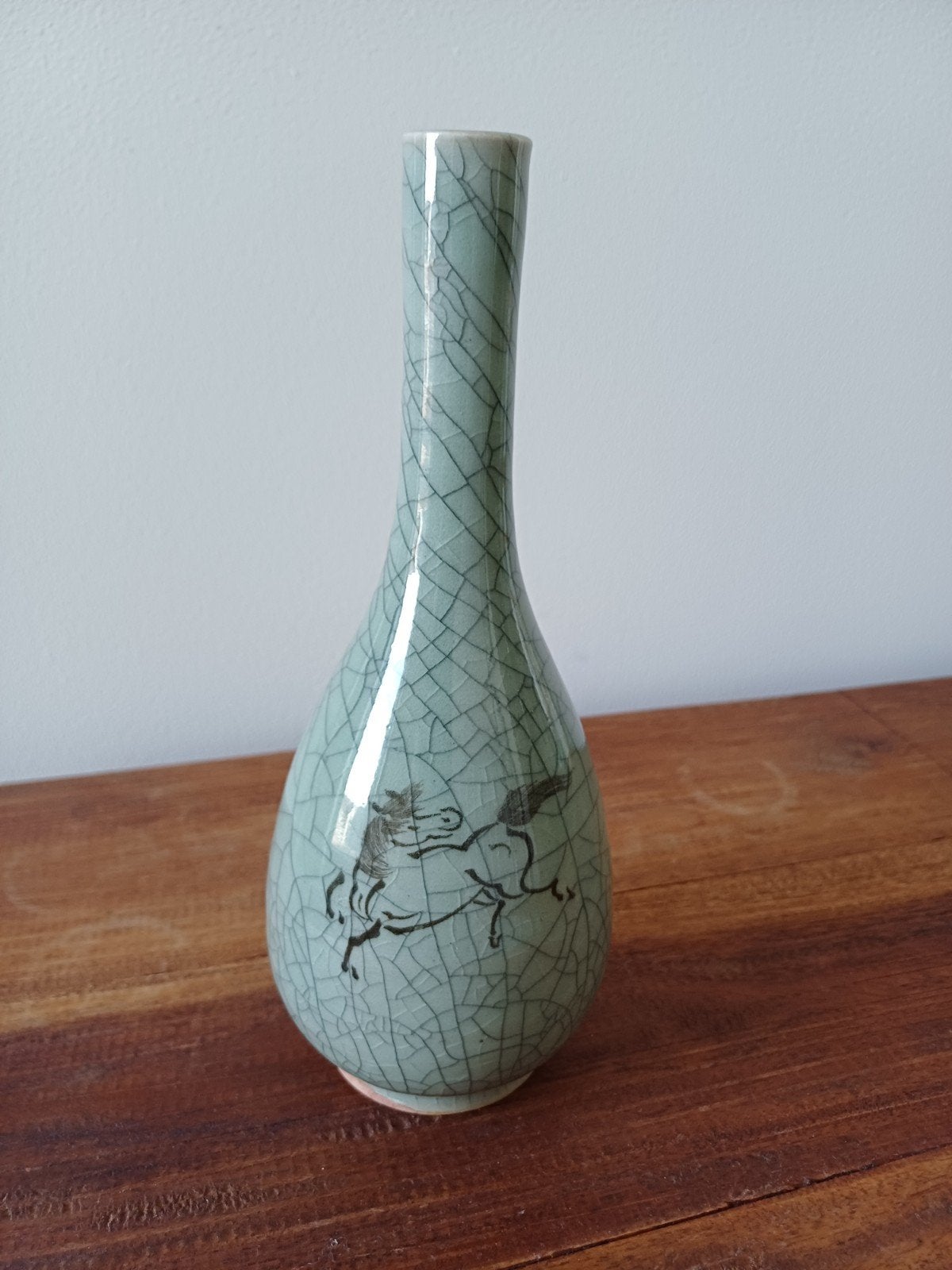 Mooie Chinese Celadon Vaas met Craquelé en Paardendecor, Ophalen of Verzenden