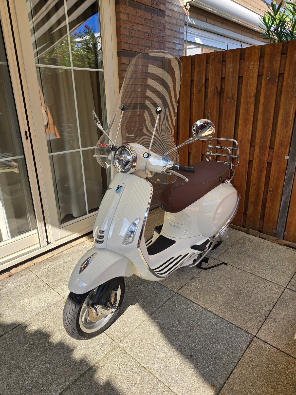 Vespa Primavera wit | Slechts 799 km | Nieuwstaat |, Ophalen, Overige modellen, 49 cc, Zo goed als nieuw