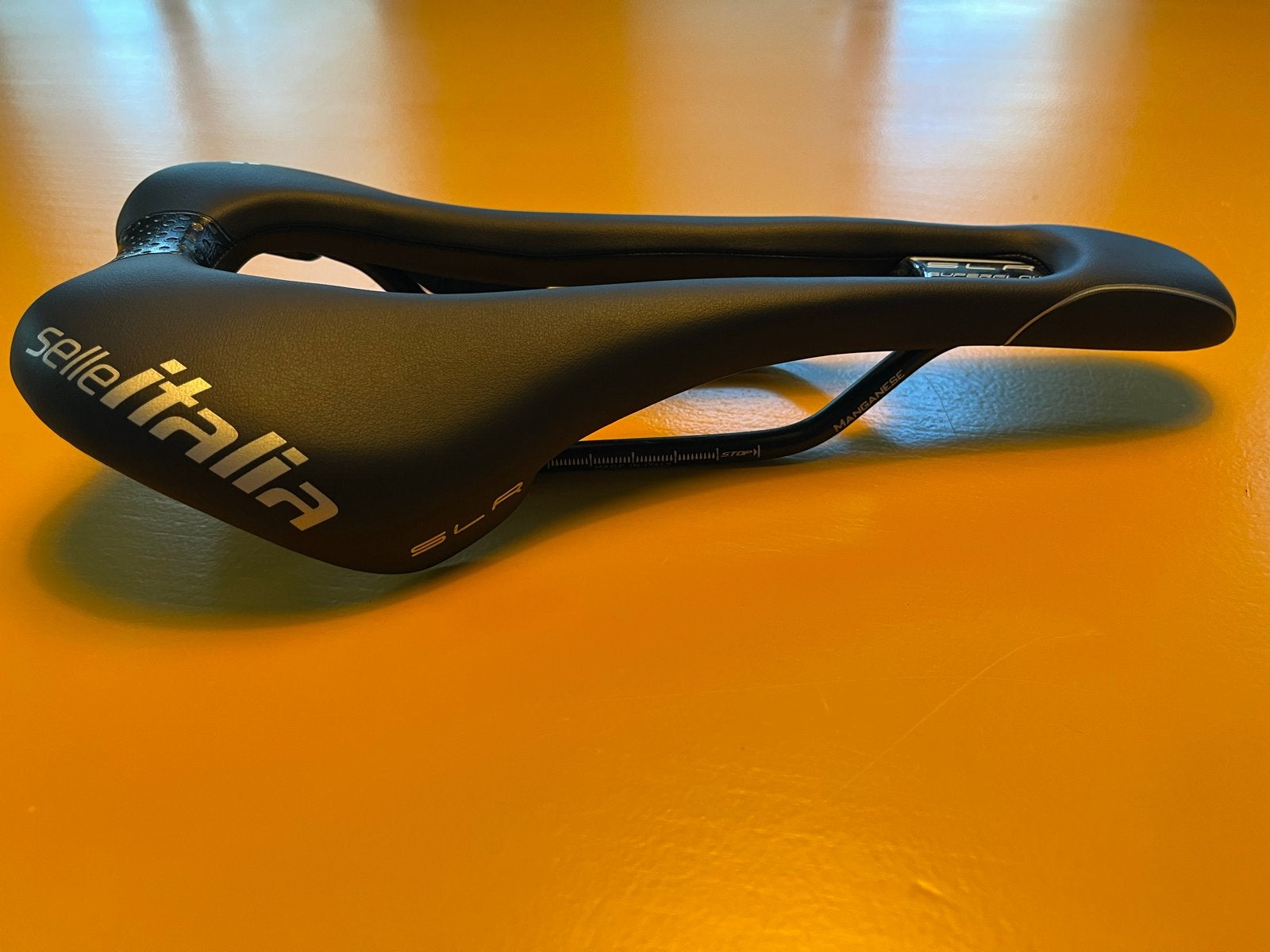 Selle Italia SLR Superflow zadel - Zo goed als nieuw, Overige materialen, Ophalen of Verzenden, Zo goed als nieuw, Zadel