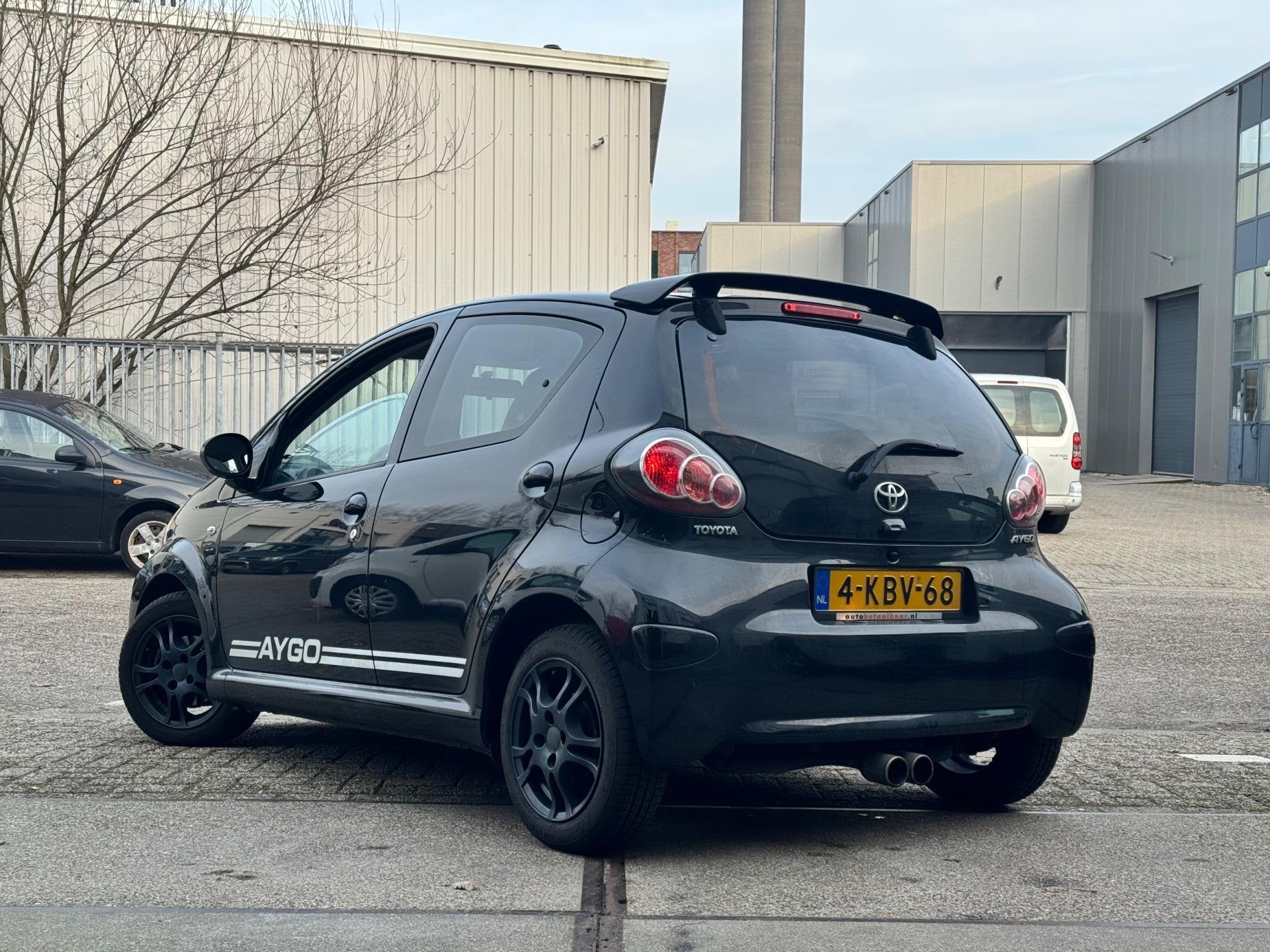 Toyota Aygo 1.0|VVT-i|AIRCO|ELEK.RAMEN|SPORT UITLAAT|APK|201, Euro 5, Gebruikt, 4 stoelen, Origineel Nederlands