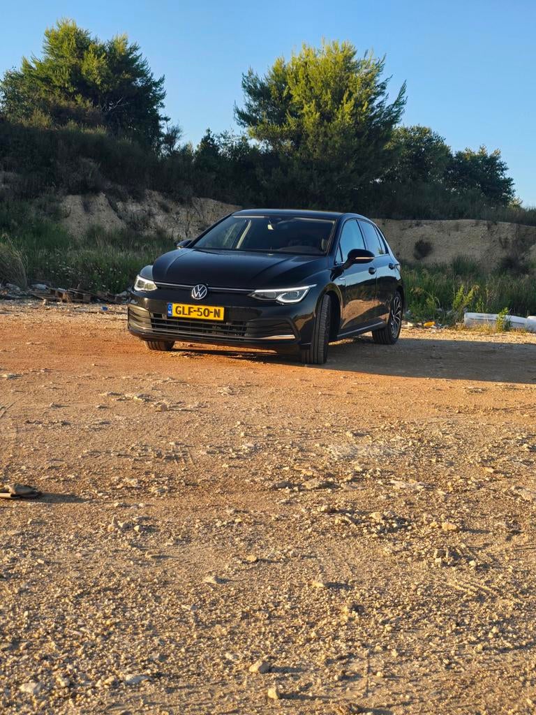 Volkswagen Golf 1.5 tsi 150pk  2020 Zwart, Voorwielaandrijving, 1498 cc, 4 cilinders, Alcantara