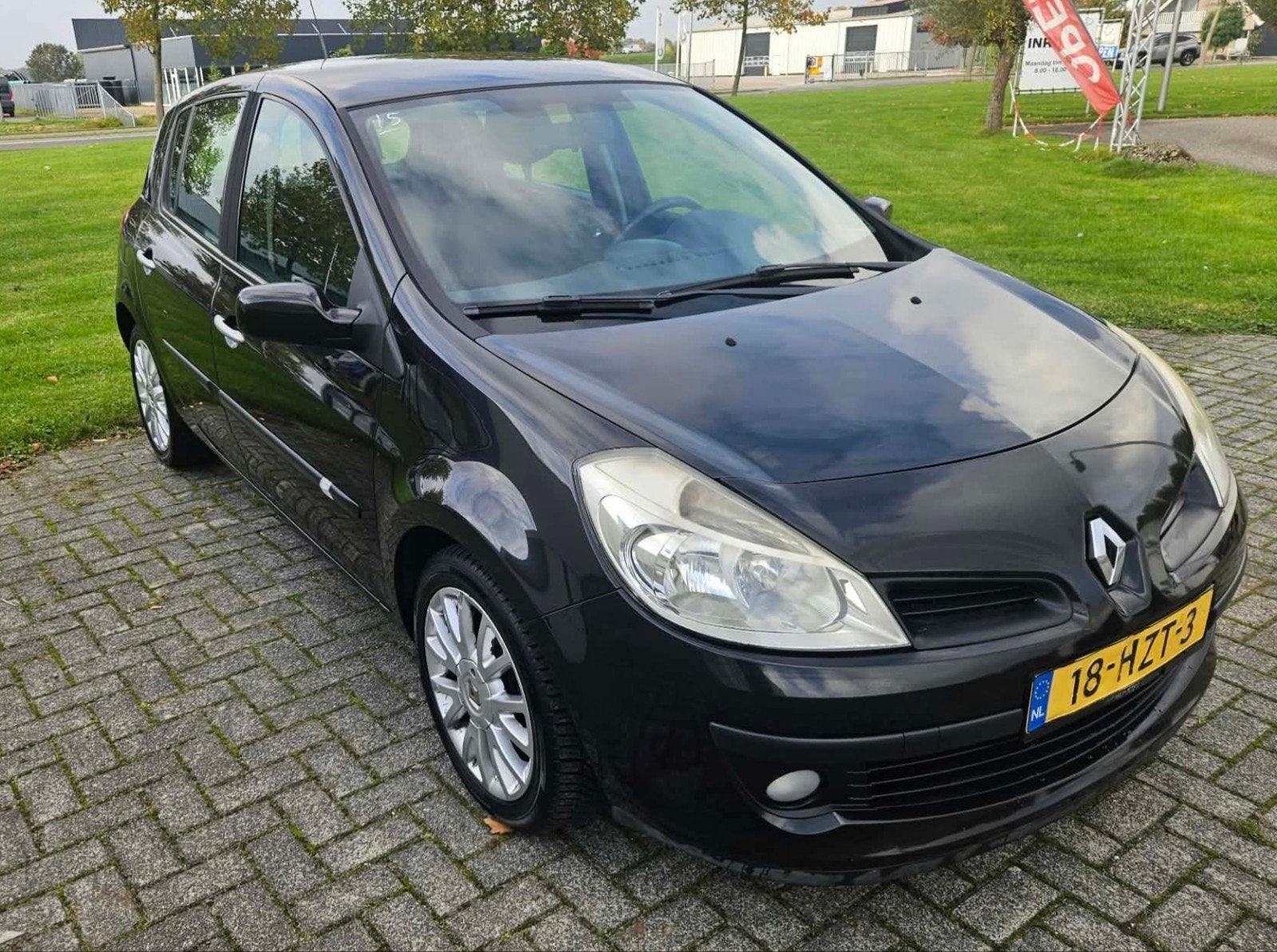 Renault Clio 1.2 TCE 5-DRS 2009 Zwart, Voorwielaandrijving, 535 kg, 4 cilinders, 100 pk