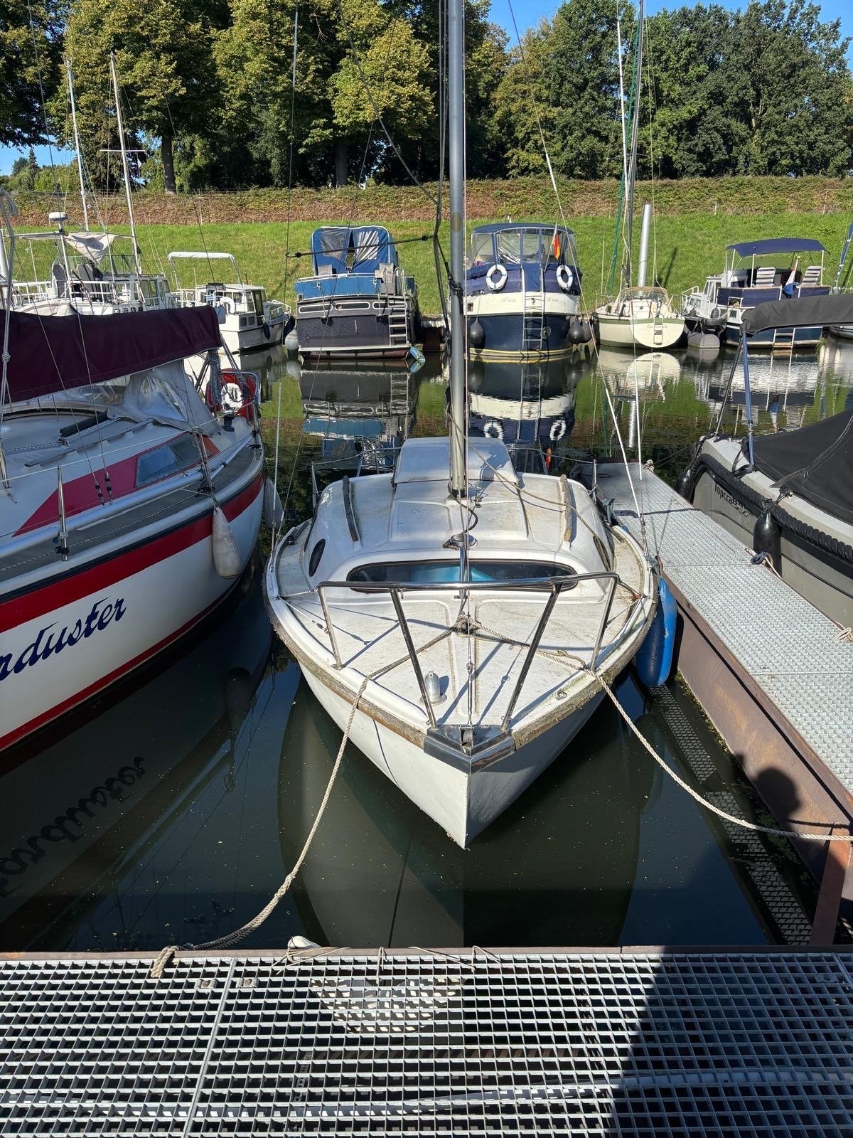 Zeilboot met buitenboordmotor, Ophalen, Gebruikt