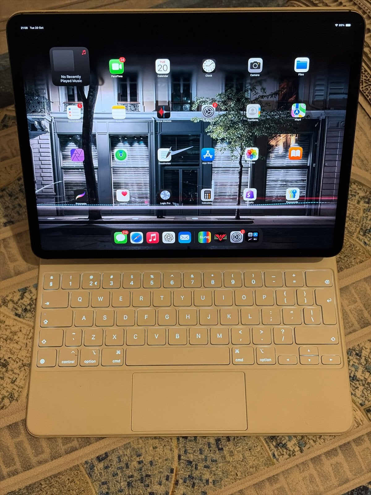iPad Pro M1 12.9 inch 5e gen. 256GB 5G + Magic Keyboard Wit, Computers en Software, Zwart, Ophalen of Verzenden, Zo goed als nieuw