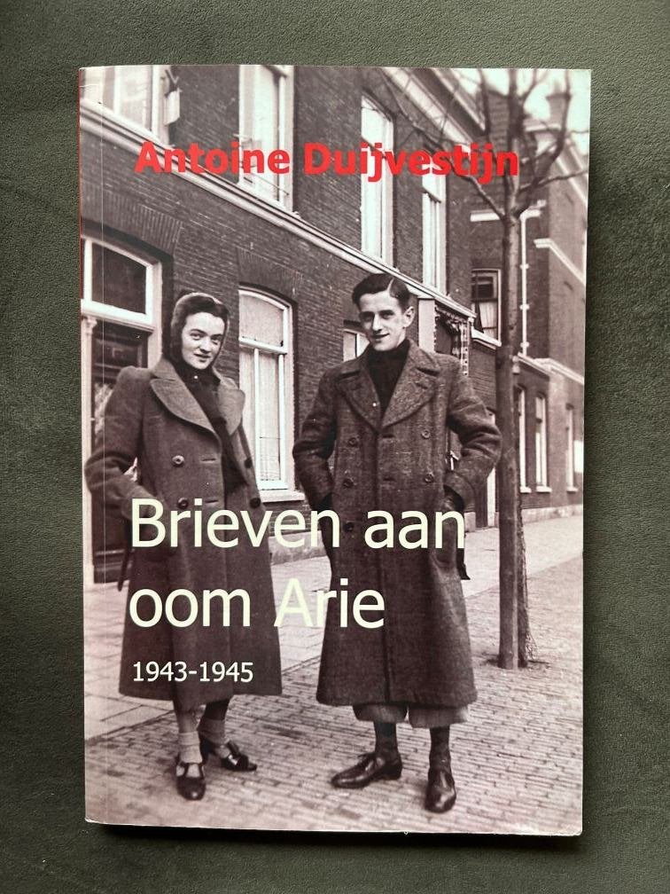 Brieven aan oom Arie, Ophalen of Verzenden, Tweede Wereldoorlog, Zo goed als nieuw