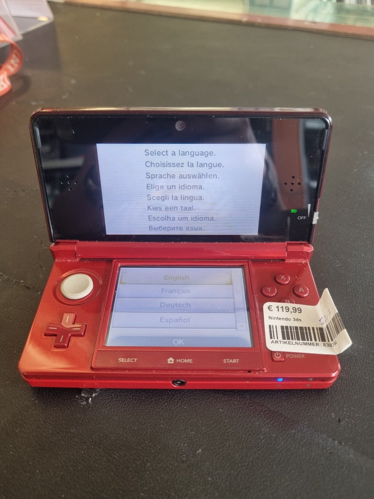 Nintendo 3DS Rood - Gebruikt, Spelcomputers en Games, Spelcomputers | Nintendo 2DS en 3DS, Nintendo, Gebruikt, Verzenden, Info@nintendo.de