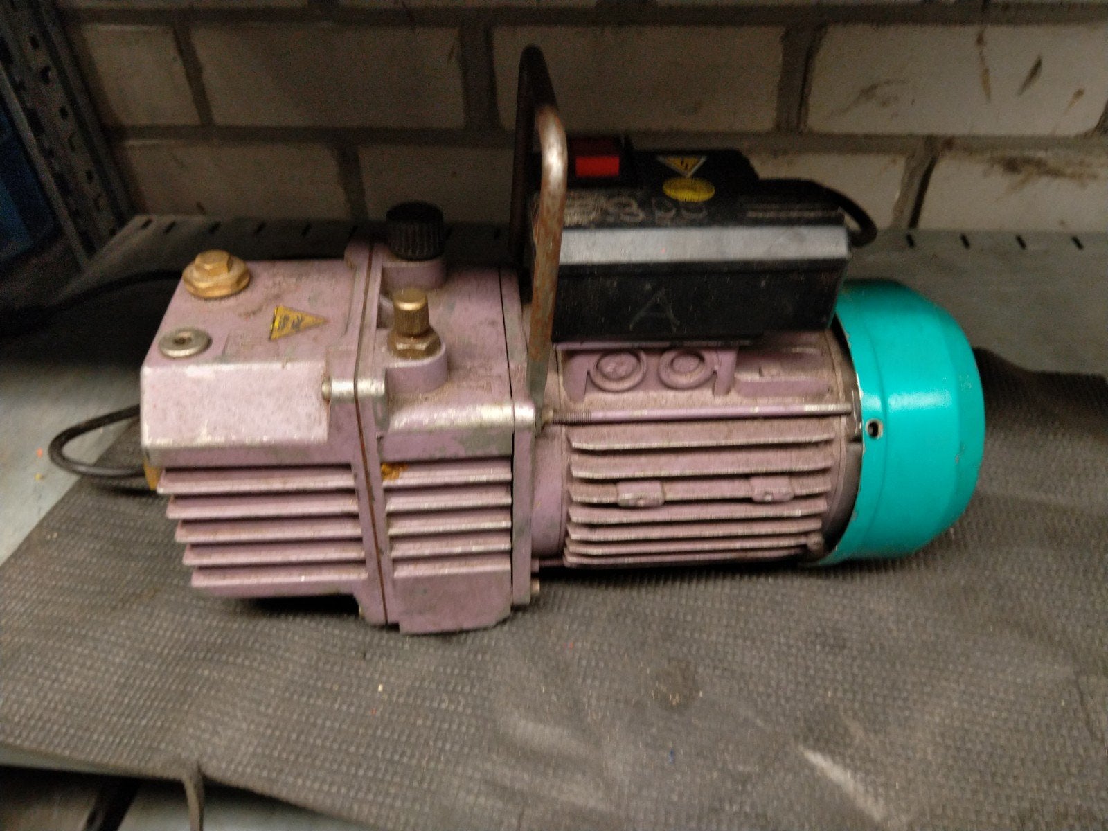 DVP RC.4D vacuümpomp 4.3 m³/h, Ophalen, Gebruikt, Elektromotor, 1400 tot 1800 rpm
