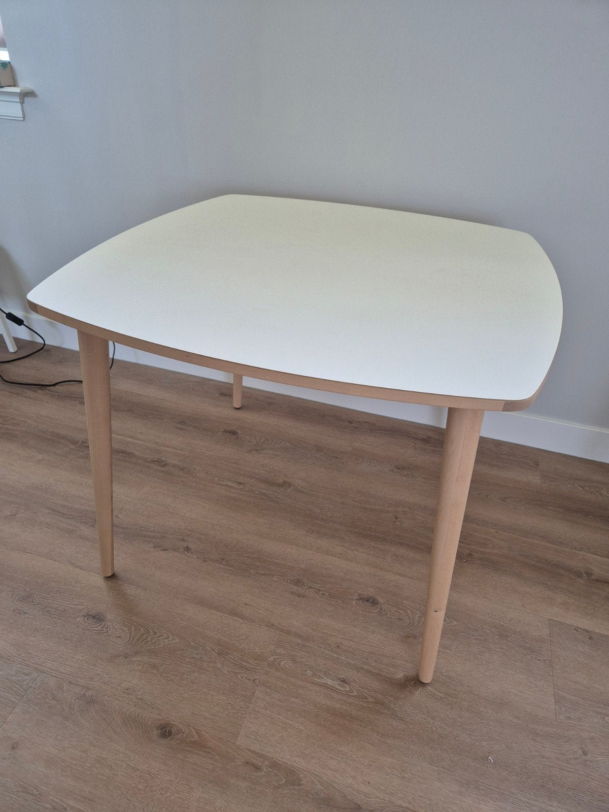IKEA Omtänksam tafel 95x95, Ophalen, 50 tot 100 cm, 50 tot 100 cm, Vier personen