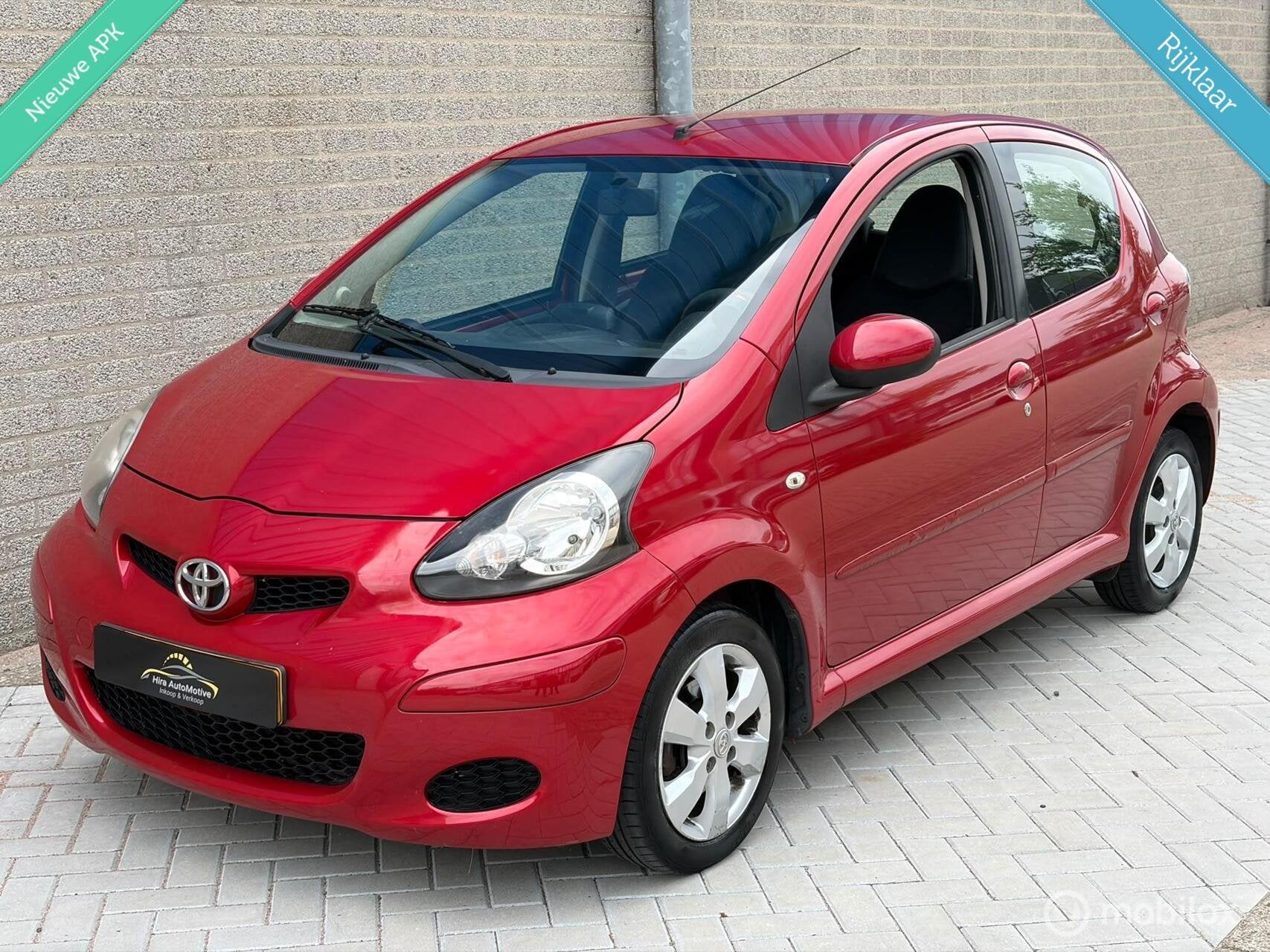 Toyota Aygo 1.0-12V Aspiration|Half Leder|Navi|Airco|NW APK, Auto's, Voorwielaandrijving, Euro 5, Metallic lak, Gebruikt