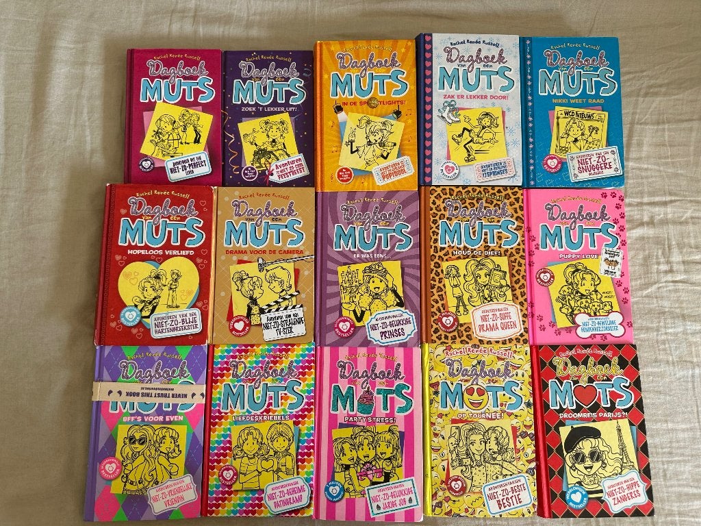 Dagboek van een muts deel 1-15, Boeken, Ophalen of Verzenden, Zo goed als nieuw