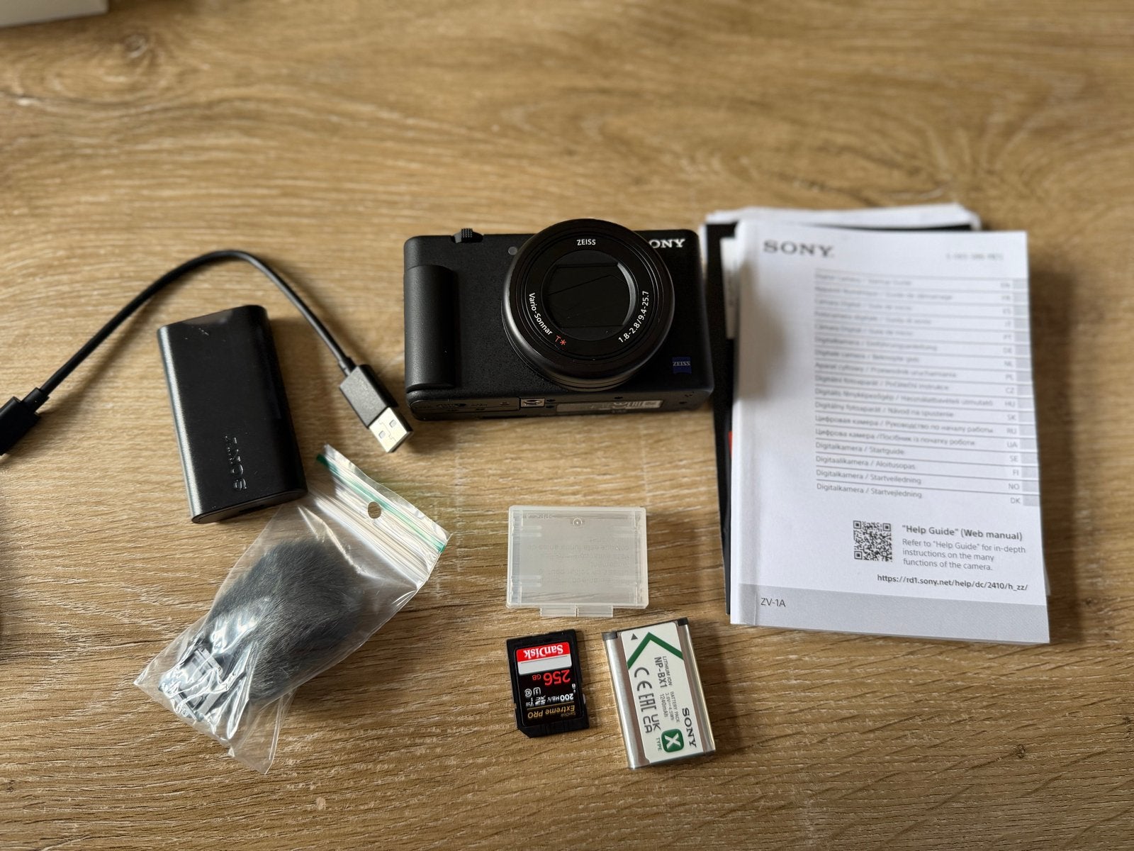 Sony ZV-1 Vlogcamera - Perfect voor Content Creators, Audio, Tv en Foto, Ophalen, Beeldstabilisatie, Zo goed als nieuw, Accu