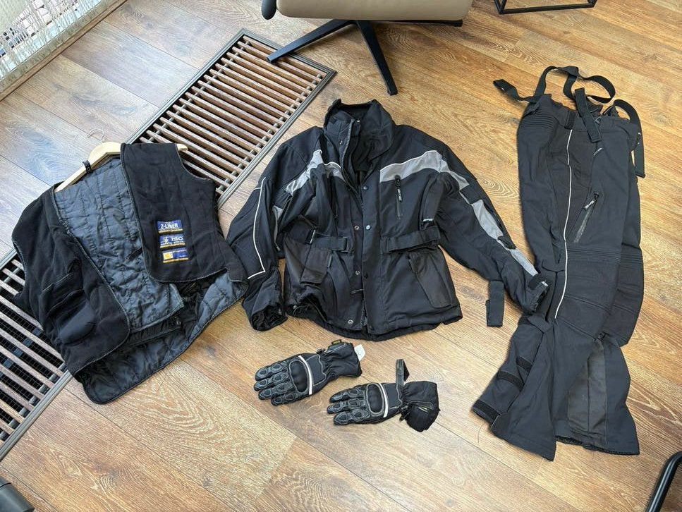 Motorpak (jas en broek) met handschoenen (mt 48/50), Motoren, Ophalen of Verzenden, Tweedehands, Kinderen, Combipak