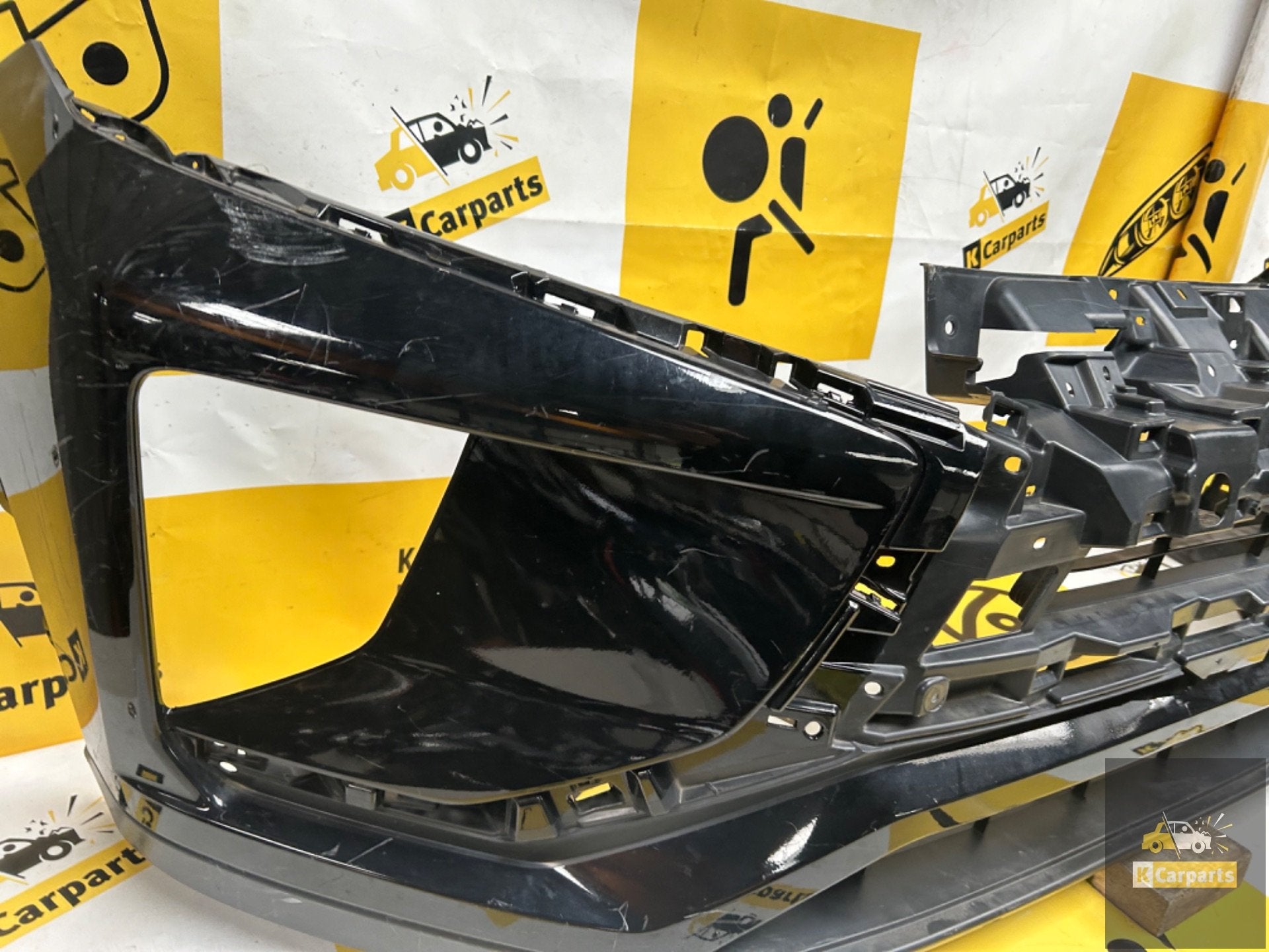 Voorbumper Mitsubishi Eclipse Cross bumper 6400-H717ZZ, Info@mitsubishi-motors.com, Gebruikt, Voor, Mitsubishi Motors Corporation