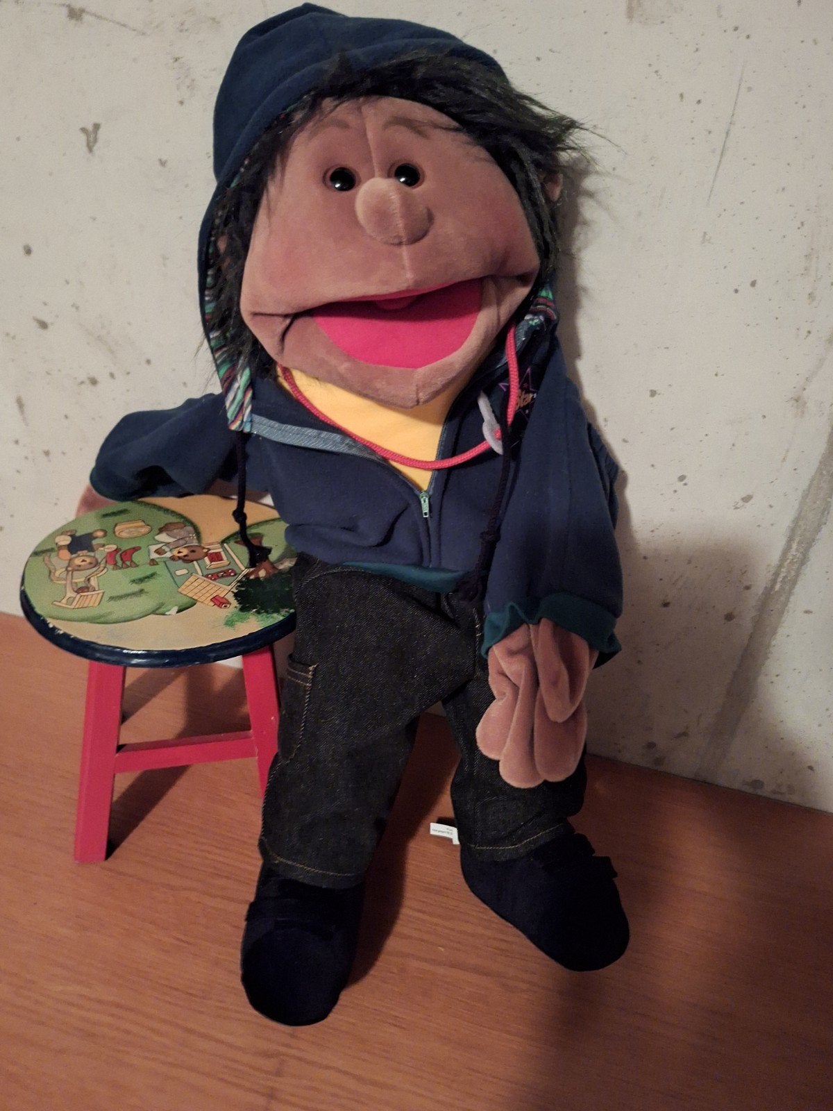 Living Puppets handpop jongen met hoodie, Ophalen of Verzenden, Zo goed als nieuw, Babypop