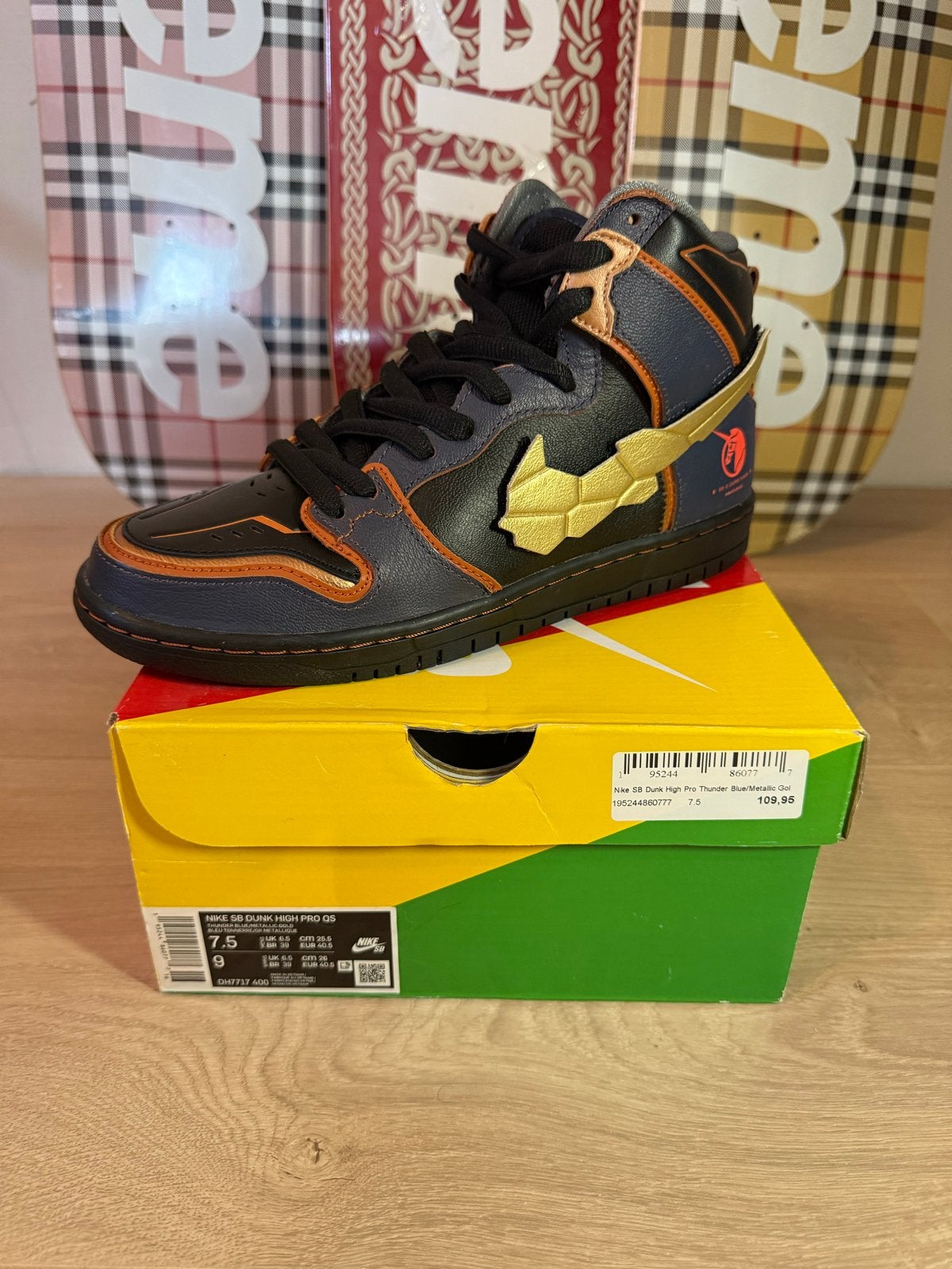 Nike SB Dunk High x Gundam “Banshee”, Ophalen of Verzenden, Nieuw, Blauw, Sneakers of Gympen