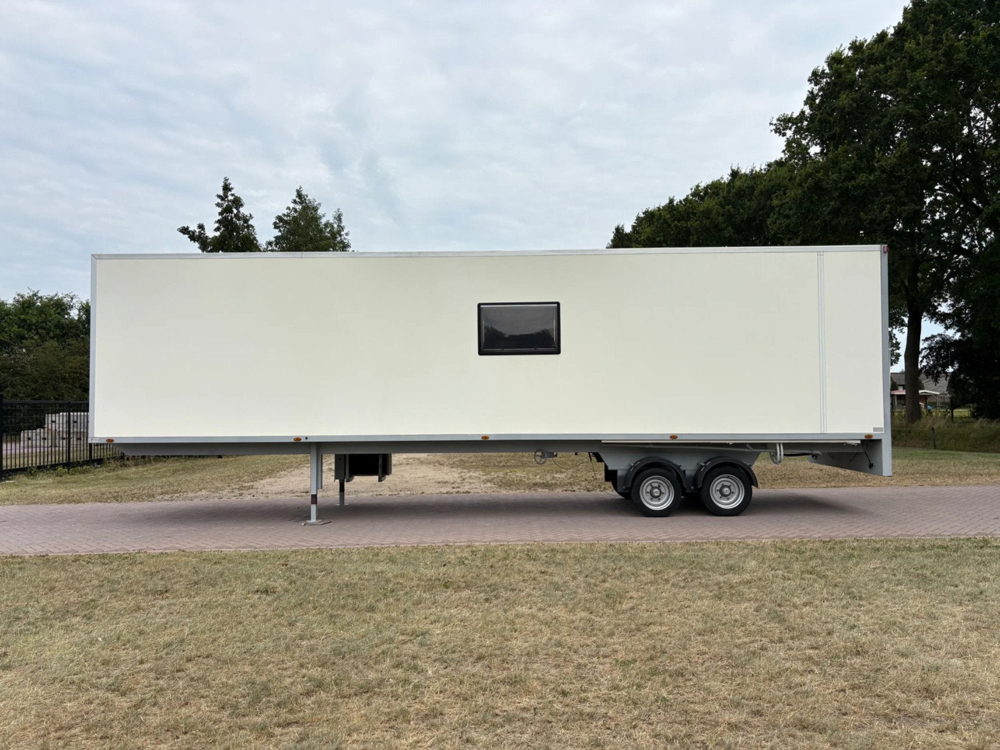 Turatello camper oplegger 6.5 ton (bj 2017), Overige brandstoffen, Wit, Bedrijf, Airconditioning
