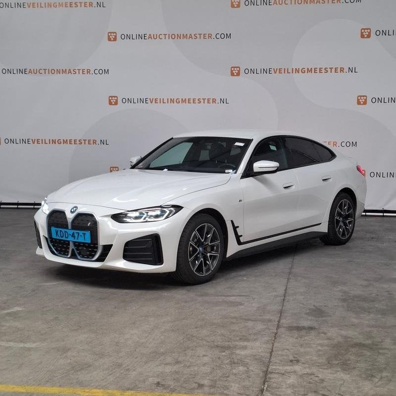 Personenauto, BMW, I4, eDrive35 High Executive 70 kWh, 2023, Achterwielaandrijving, Wit, Leder, Nieuw