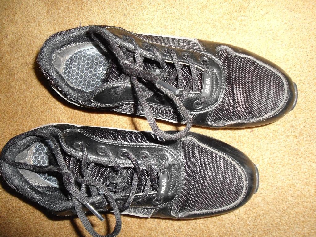 Bata werksneaker zwart maat 40, Kleding | Dames, Schoenen, Gedragen, Sneakers of Gympen, Zwart, Ophalen of Verzenden