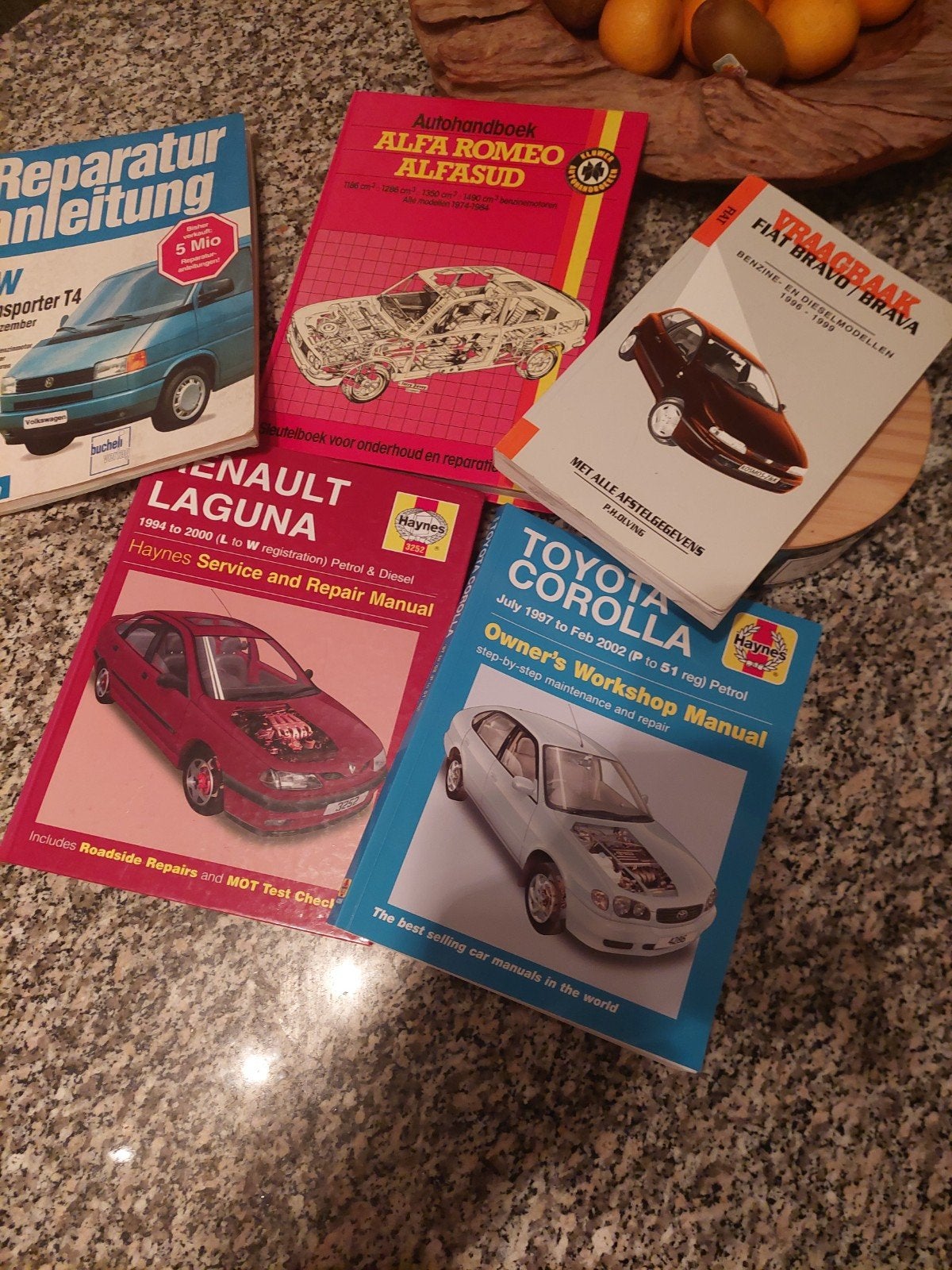 OPRUIMING! 5 TECHNICHE AUTOBOEKEN., Ophalen of Verzenden, Zo goed als nieuw