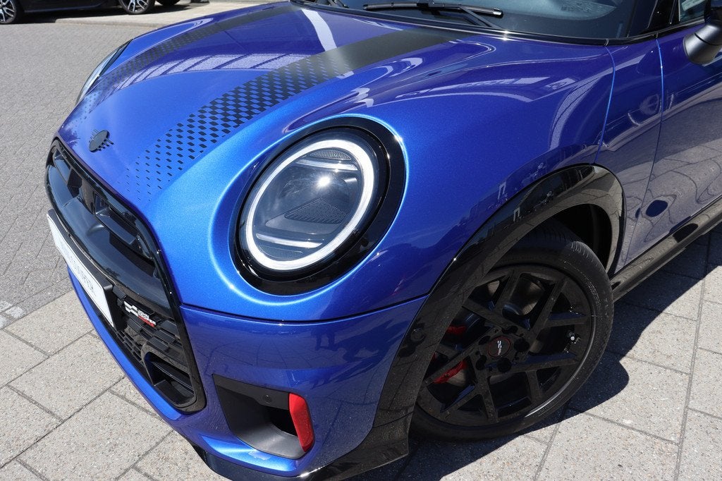 MINI Hatchback John Cooper Works / Pakket XL / 17" JCW Sprin, Zwart, Leder en Stof, Nieuw, 1630 kg