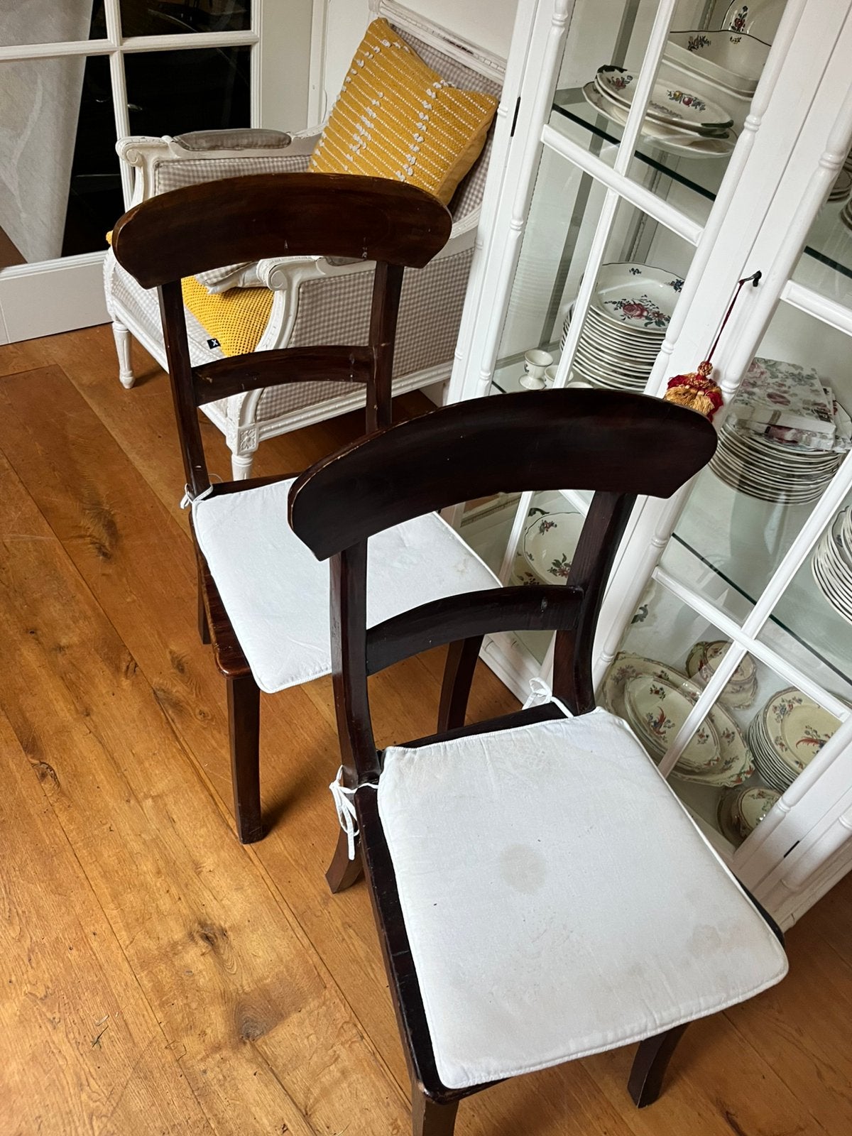 Teak keukenstoelen ( 2x), Ophalen, Gebruikt, Bruin, Twee