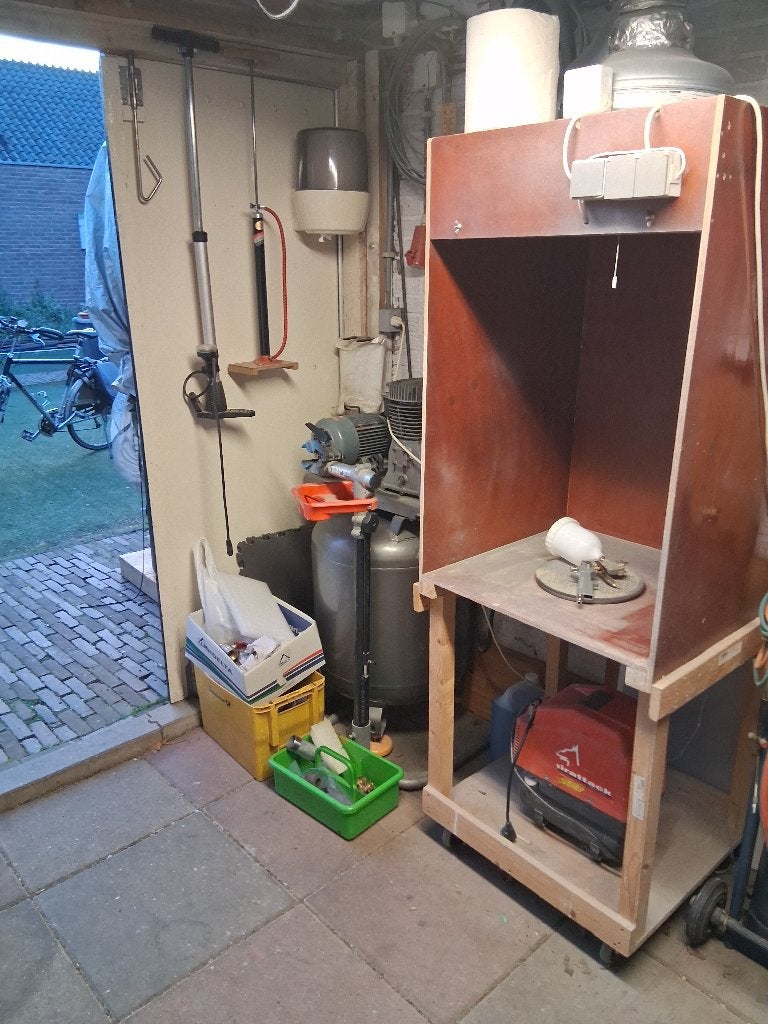 spuitkast, Hobby en Vrije tijd, Pottenbakken, Gebruikt, Ophalen