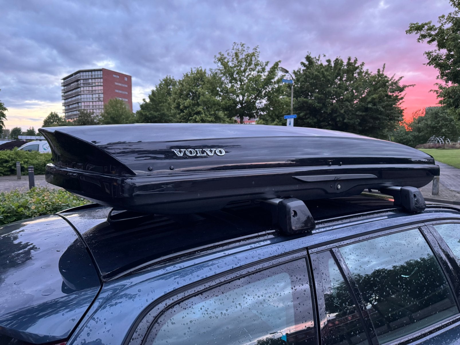 Originele Volvo dakkoffer - Space Design 520 / Dynamic 900L, Auto diversen, Dakkoffers, Ophalen, Gebruikt