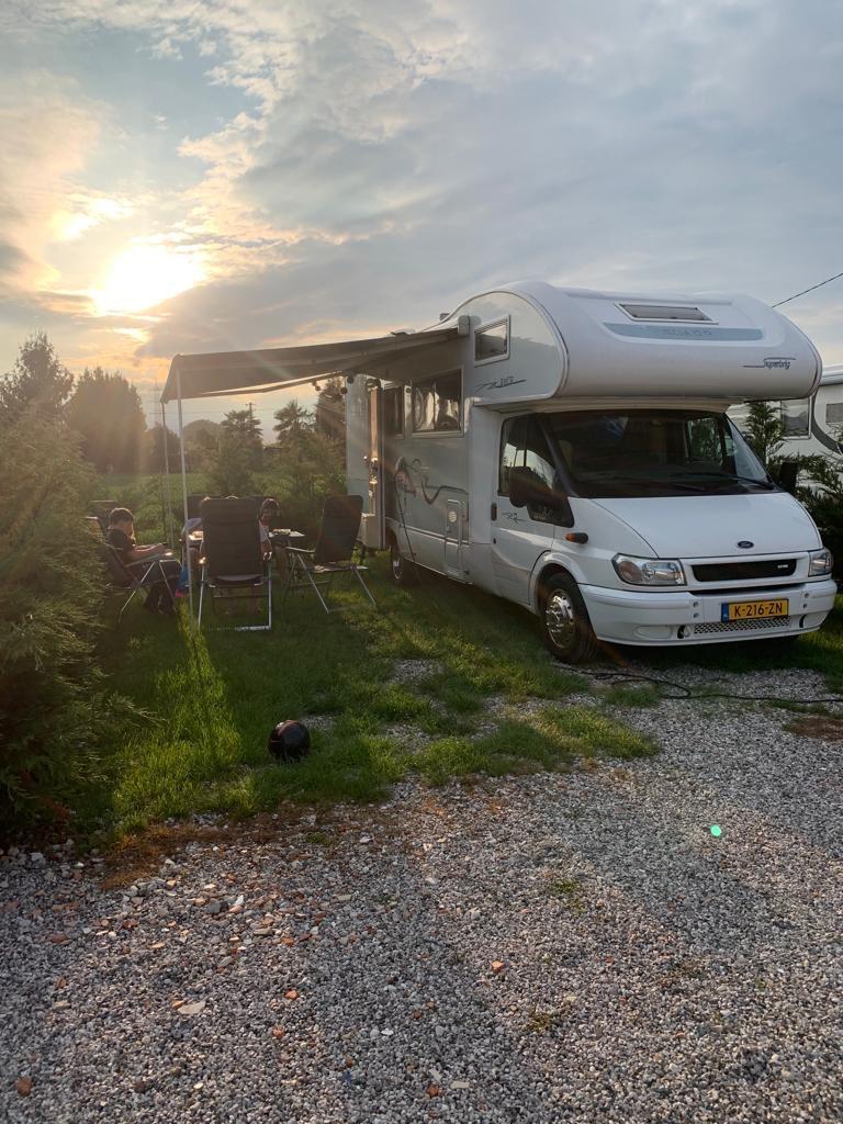 Camper Ford Rimor Superbrig, 2006, 7 persoons, Caravans en Kamperen, Campers, Buitenlamp, Chemisch toilet, Ringverwarming, Ford