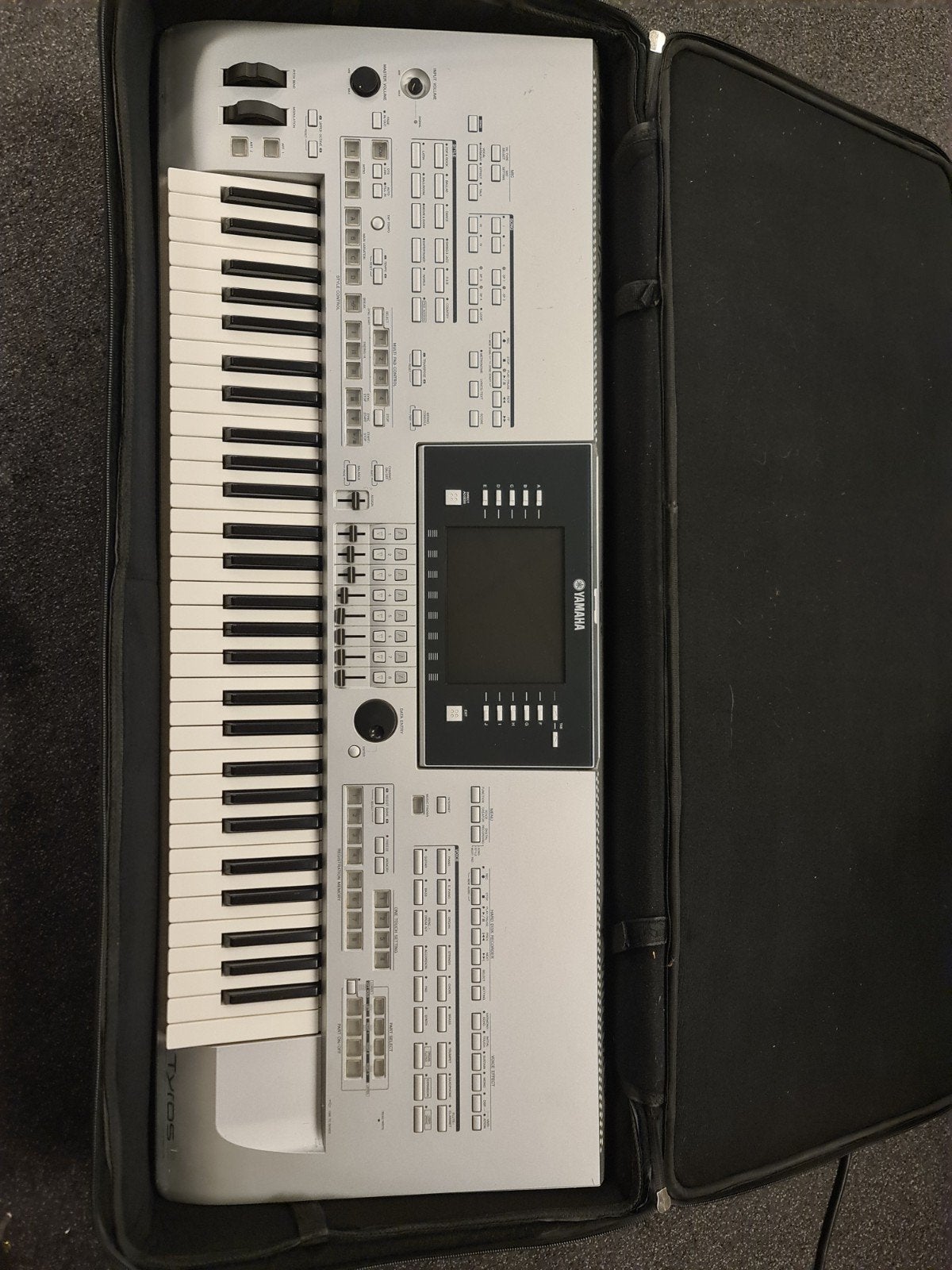Tyros 3 met koffer, Muziek en Instrumenten, Keyboards, Ophalen, 61 toetsen, Yamaha