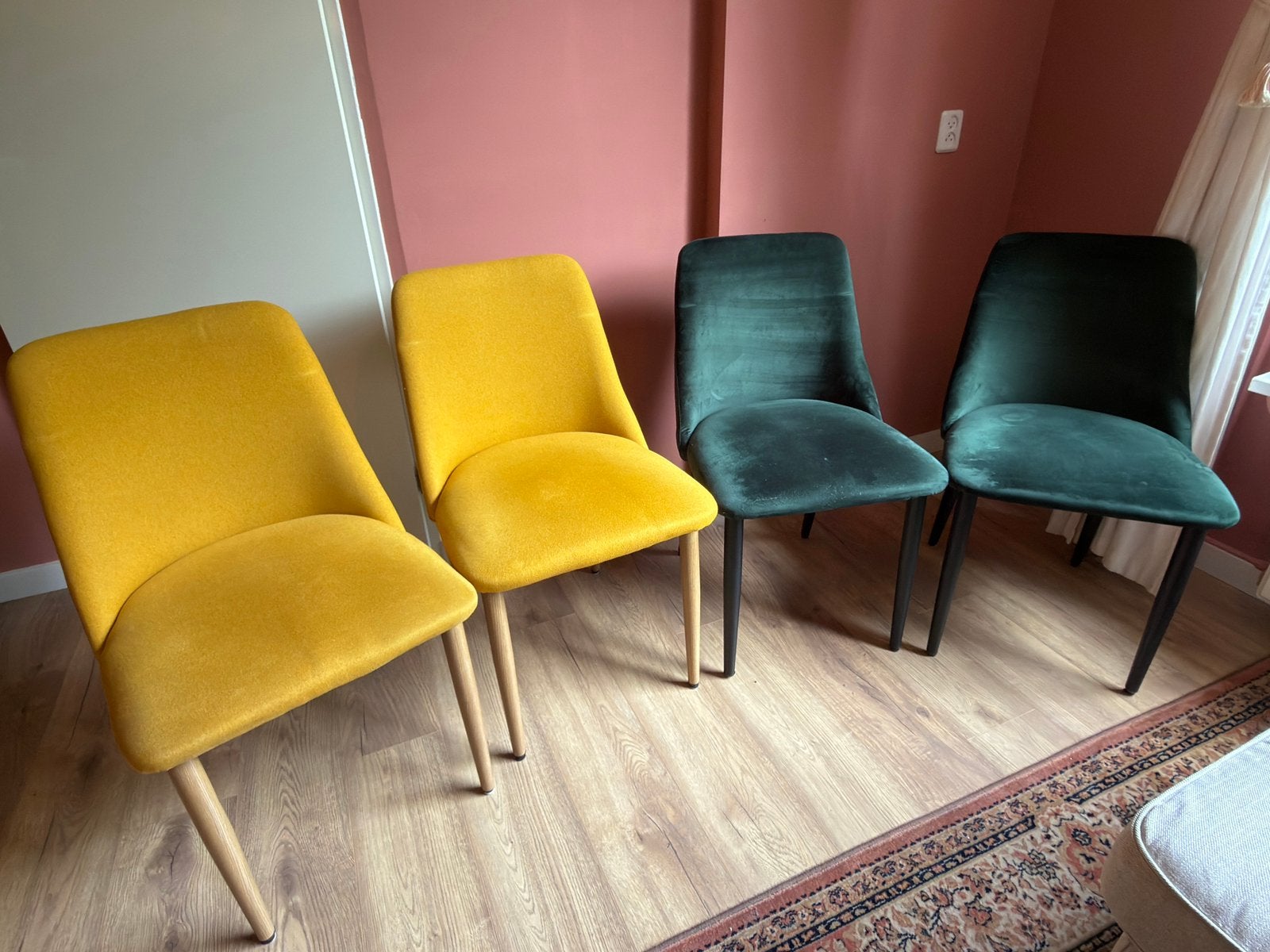 Eetkamerstoelen, samen €25,00, Huis en Inrichting, Stoelen, Ophalen, Gebruikt, Vier