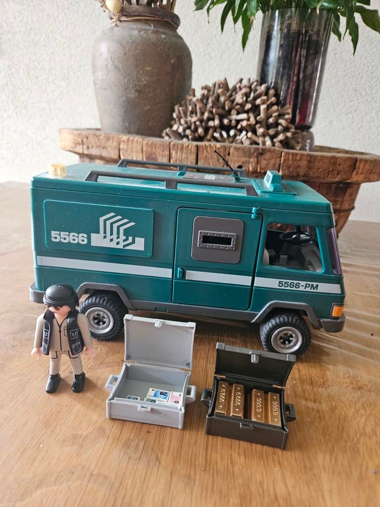 Playmobil Geldwagen met figuur en accessoires, Ophalen of Verzenden, Gebruikt