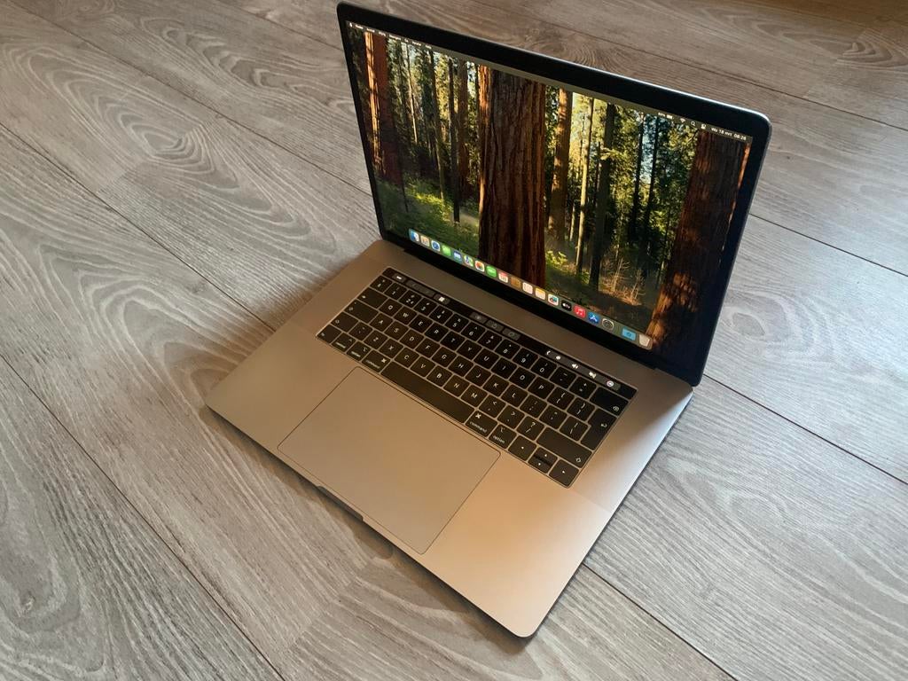 Macbook A1990 6 core i7, Computers en Software, Apple Macbooks, Zo goed als nieuw, MacBook Pro, 15 inch, 2 tot 3 Ghz, 256 GB, 16 GB