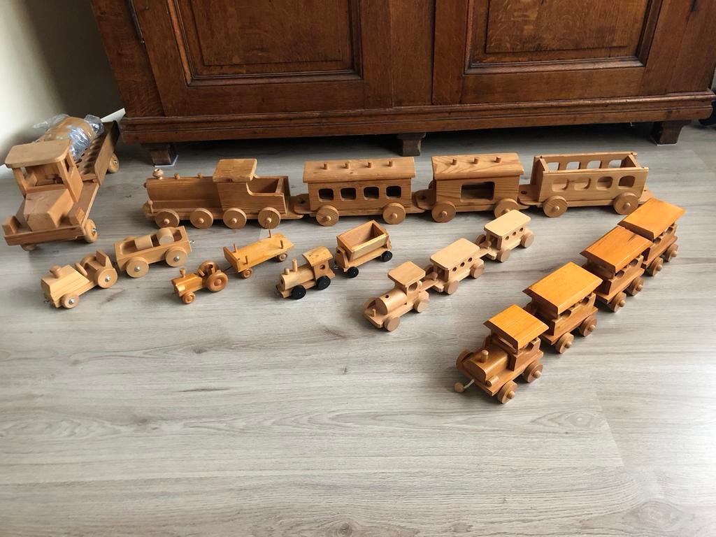 Houten speelgoed. Vrachtwagen, trein, tractor, Kinderen en Baby's, Speelgoed | Houten speelgoed, Ophalen, Gebruikt, Duw- of Trekspeelgoed