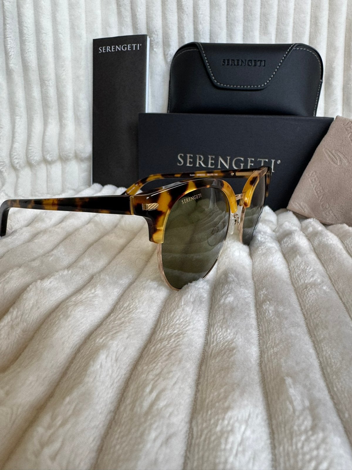 Serengeti Susan SS560002  garantie en btw-factuur, Zonnebril, Verzenden, Nieuw, Nvt