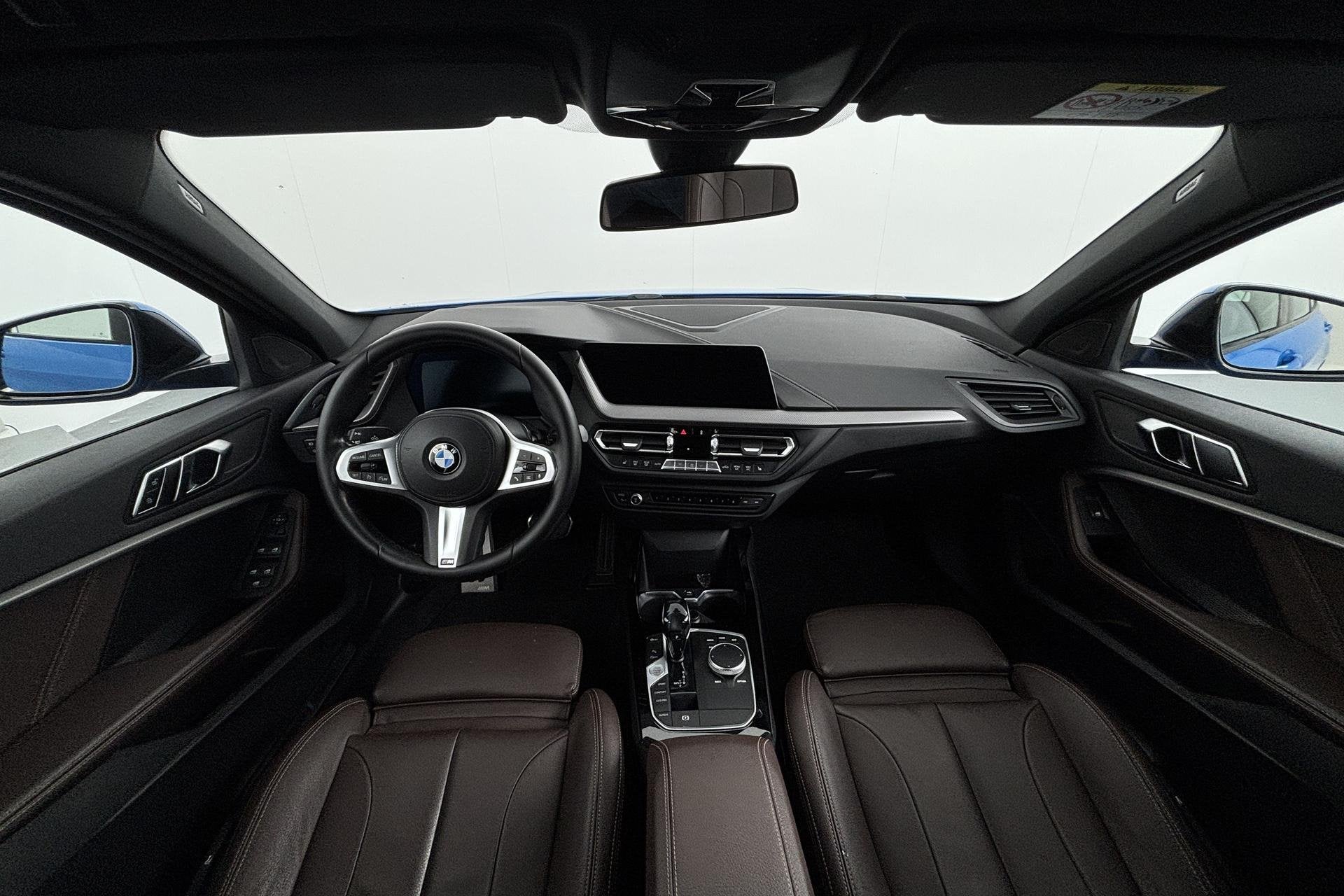 BMW 1-serie 120i Business Edition Plus Sportief karakter met, 1998 cc, 730 kg, Gebruikt, 4 cilinders